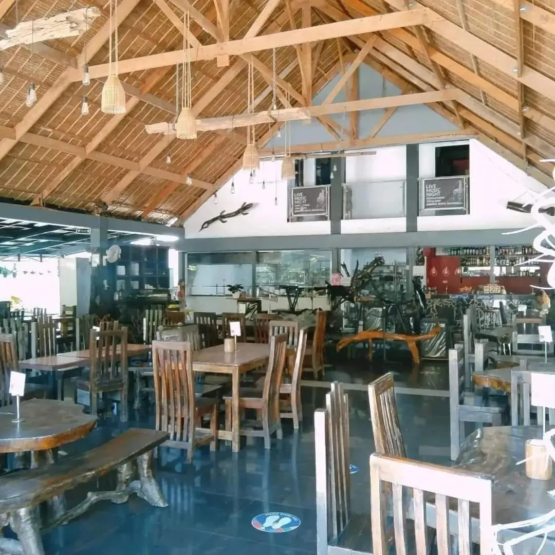 Restaurant/places to eat in DE PORCH