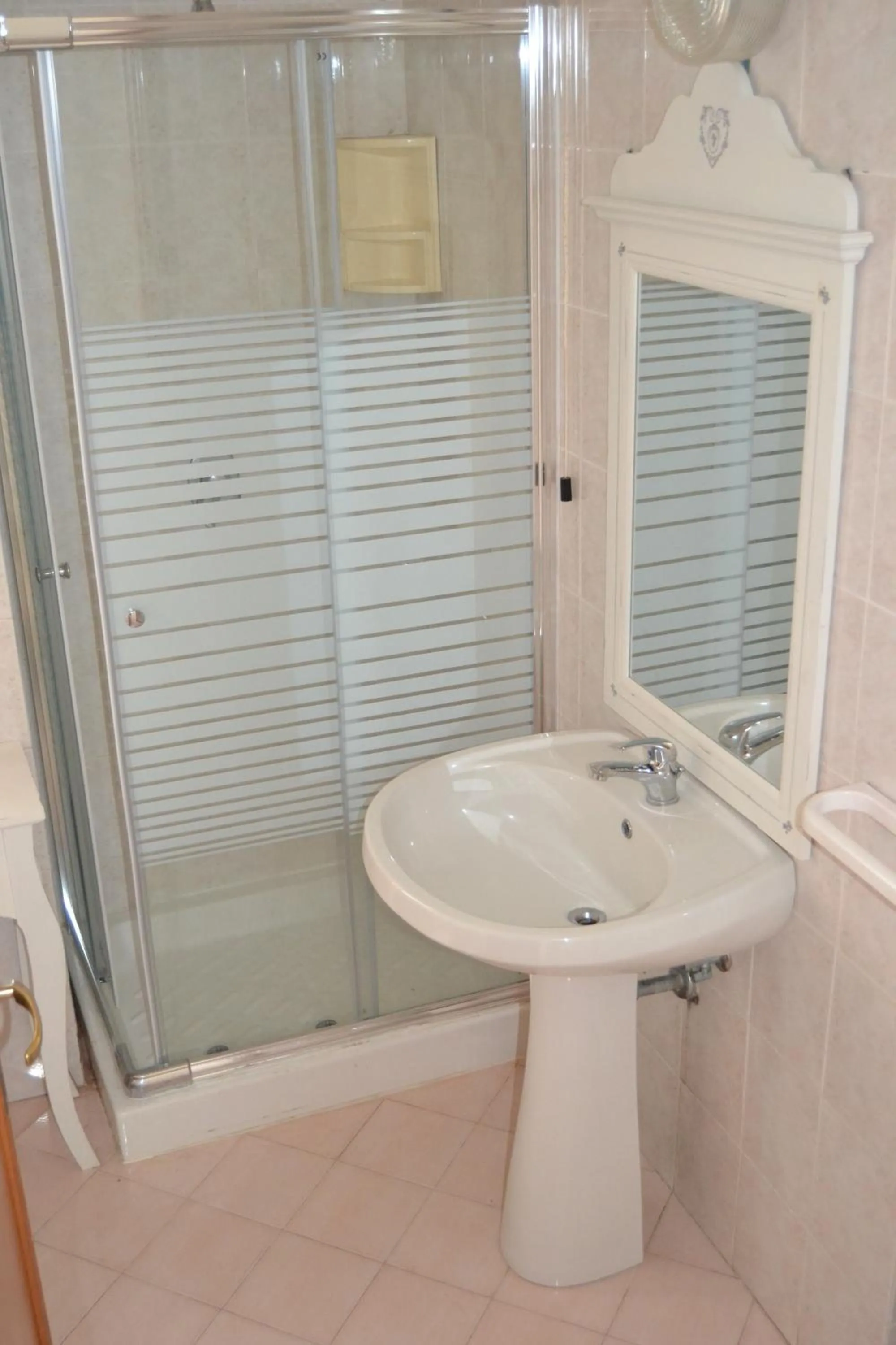 Bathroom in Piccolo Tirreno Hotel Residence
