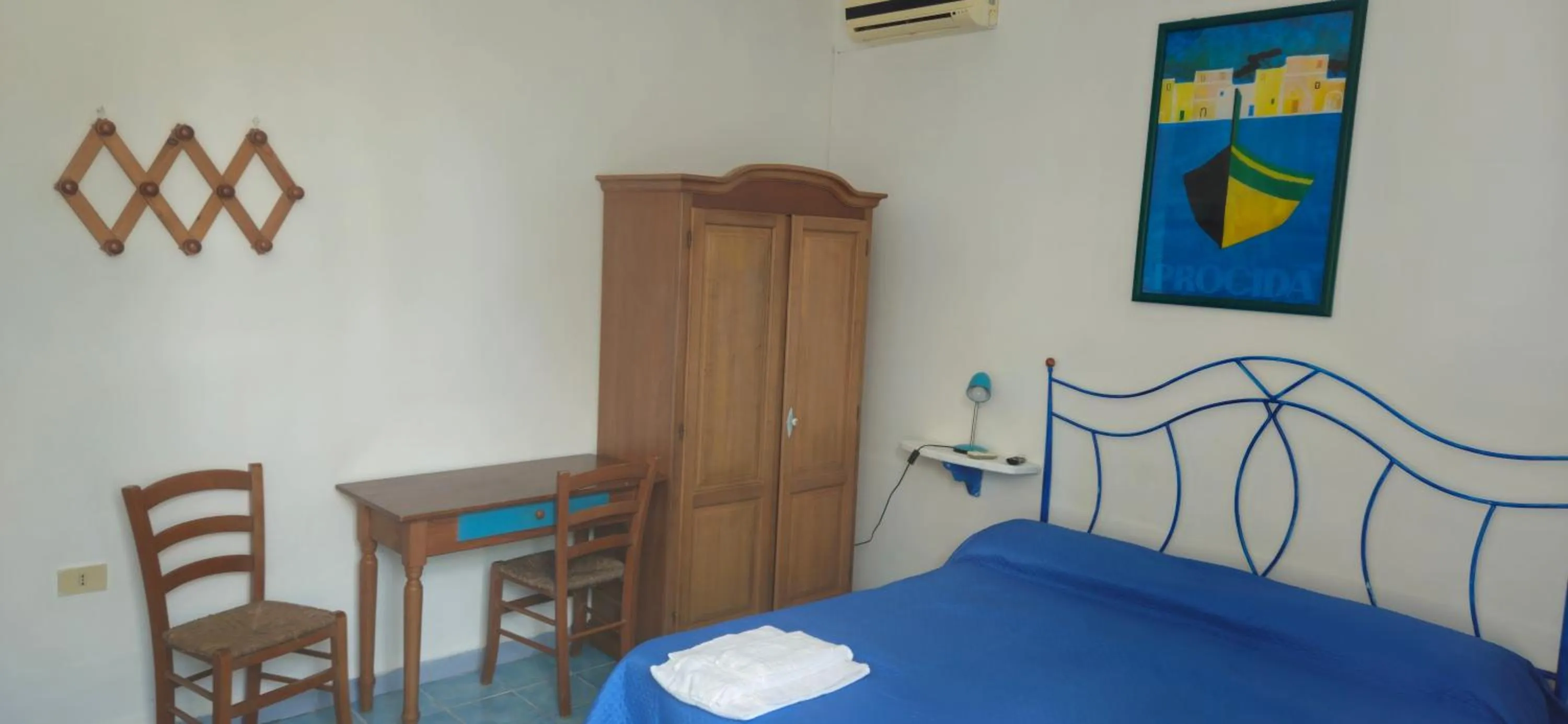 Bed in Piccolo Tirreno Hotel Residence