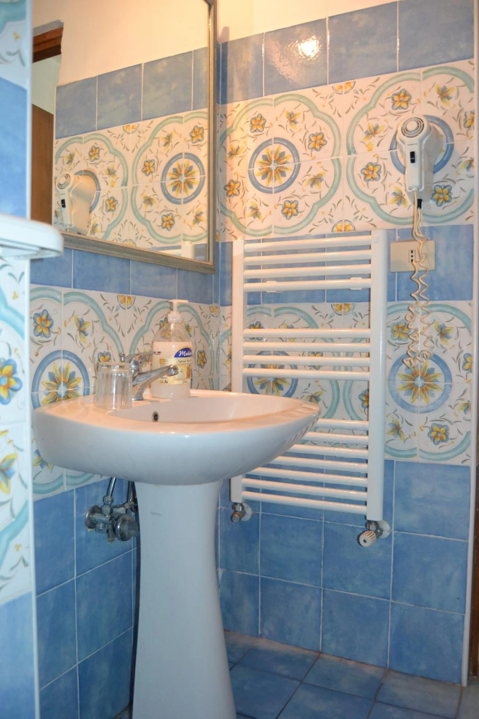 Bathroom in Piccolo Tirreno Hotel Residence