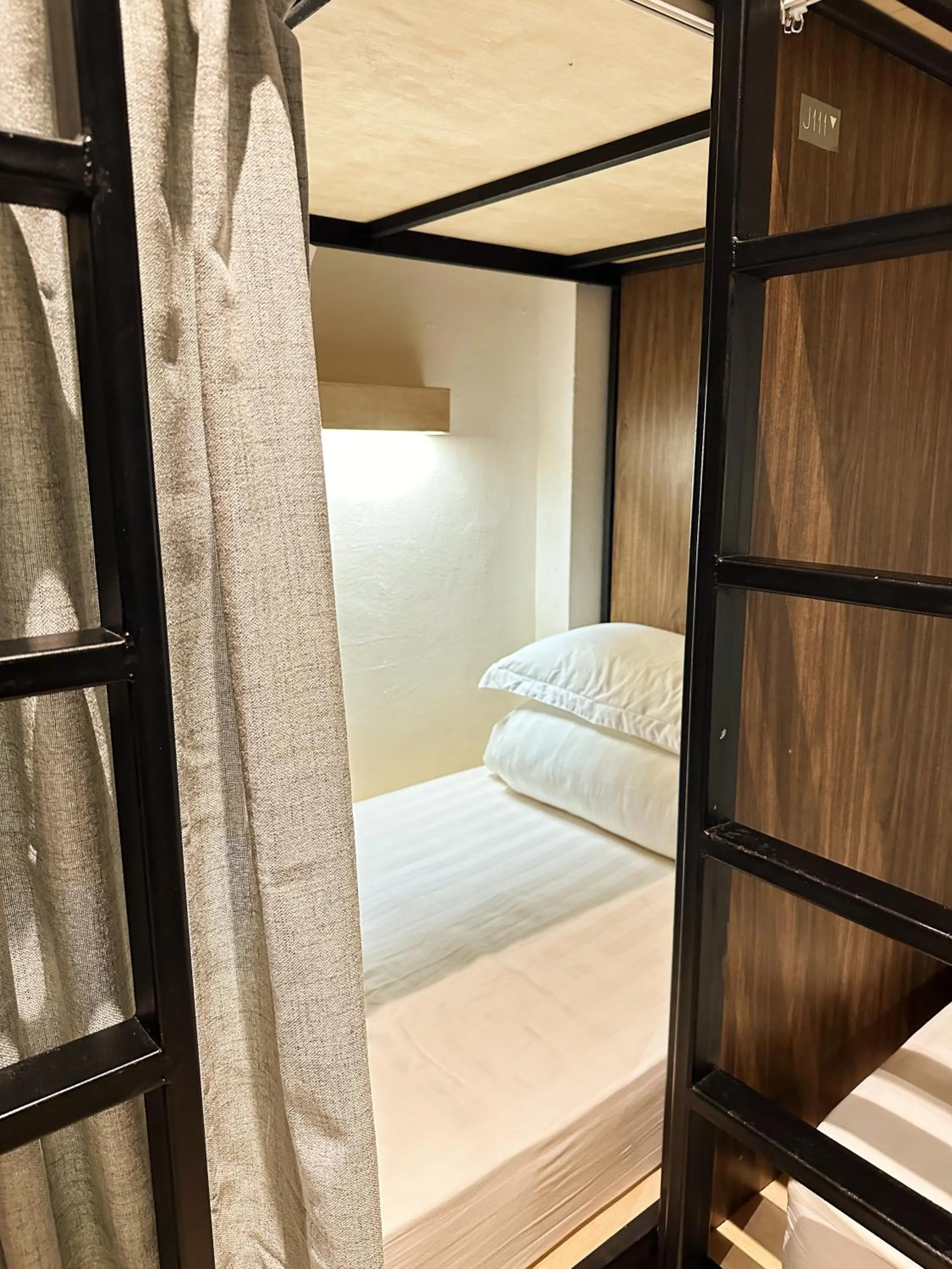 Bed in Jiran Hostel Kota Kinabalu