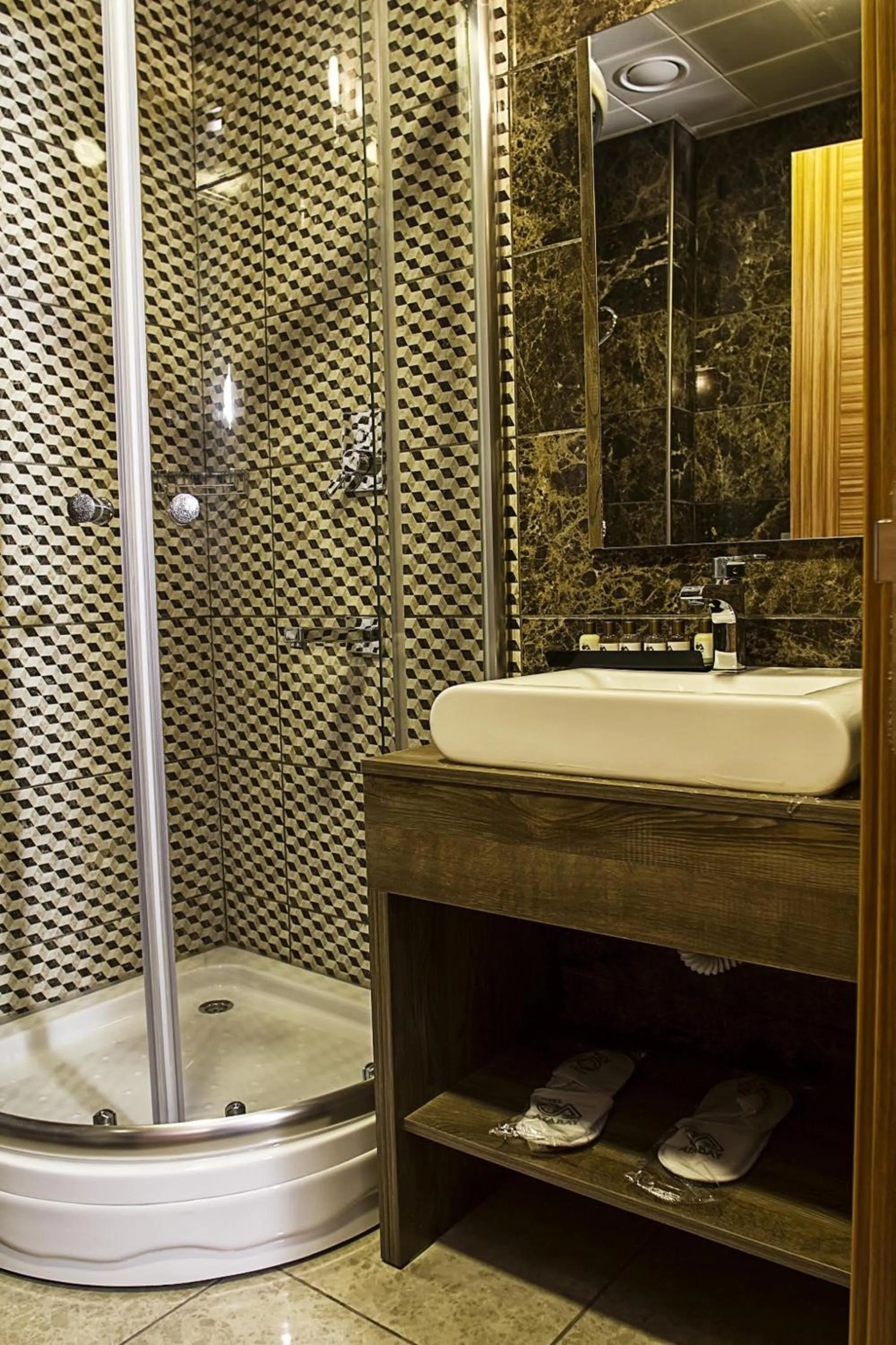 Bathroom in Hotel Atabay