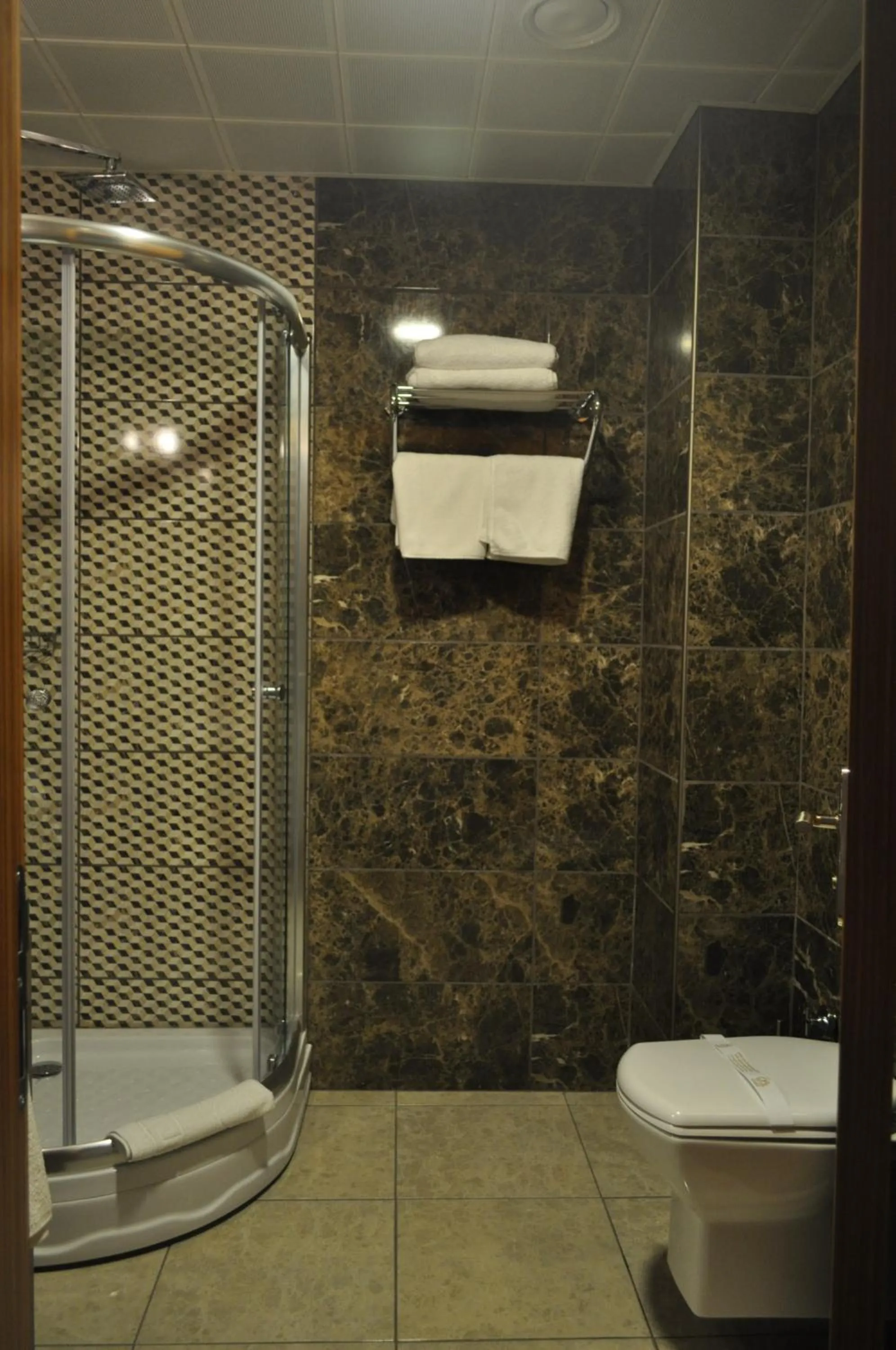 Bathroom in Hotel Atabay