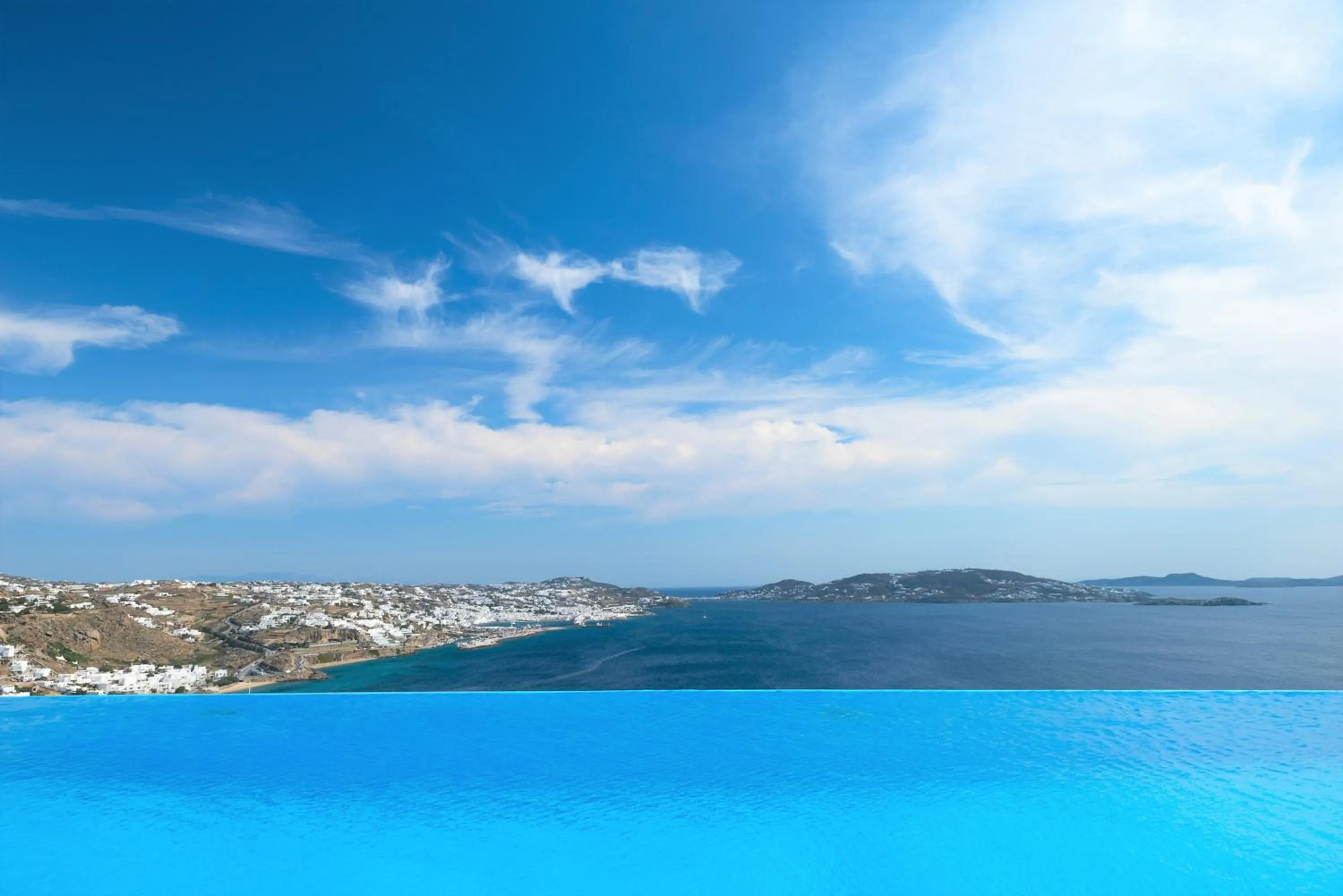 Swimming pool in Aeri Villas & Apartments