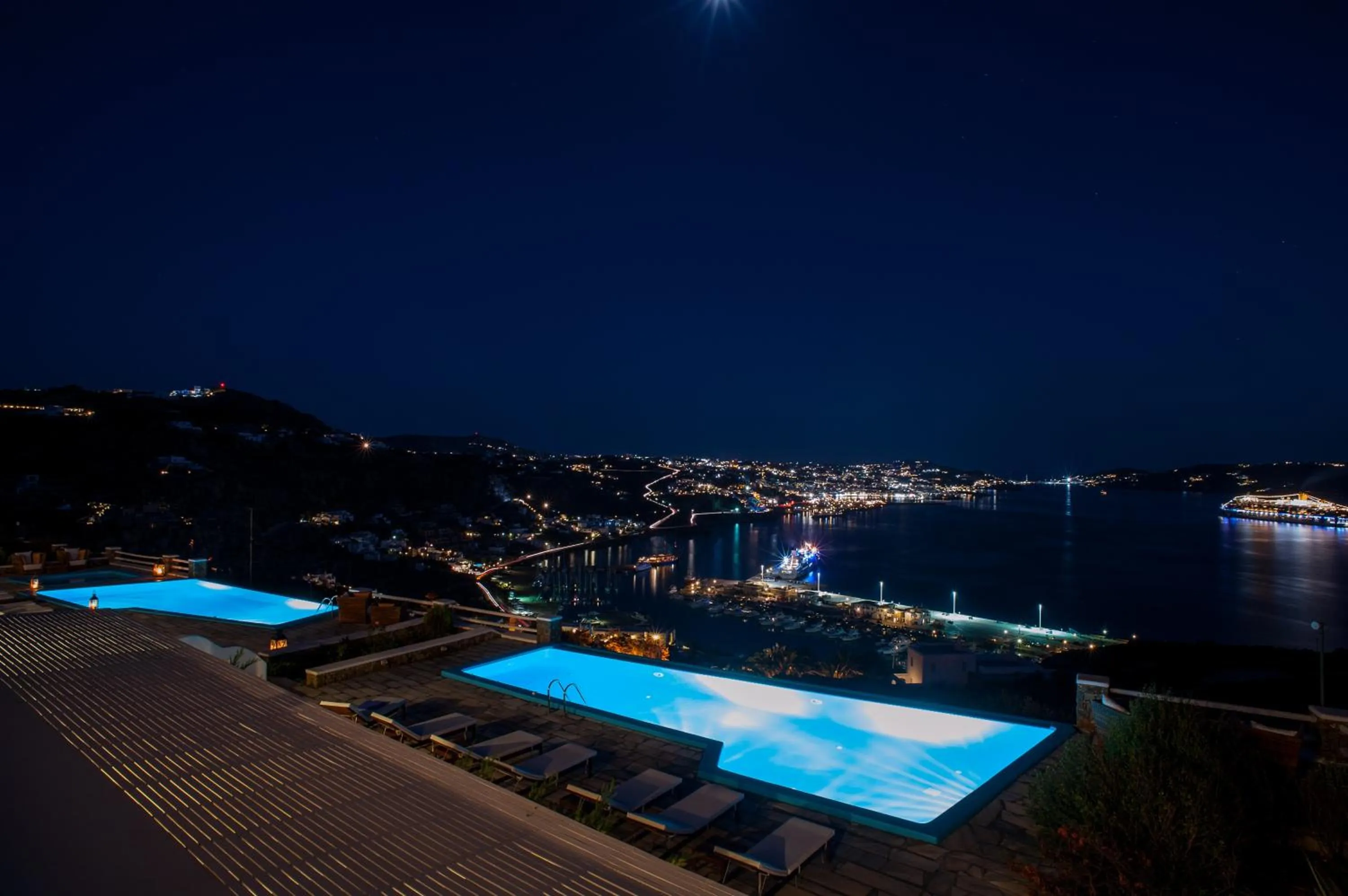 Night in Aeri Villas & Apartments