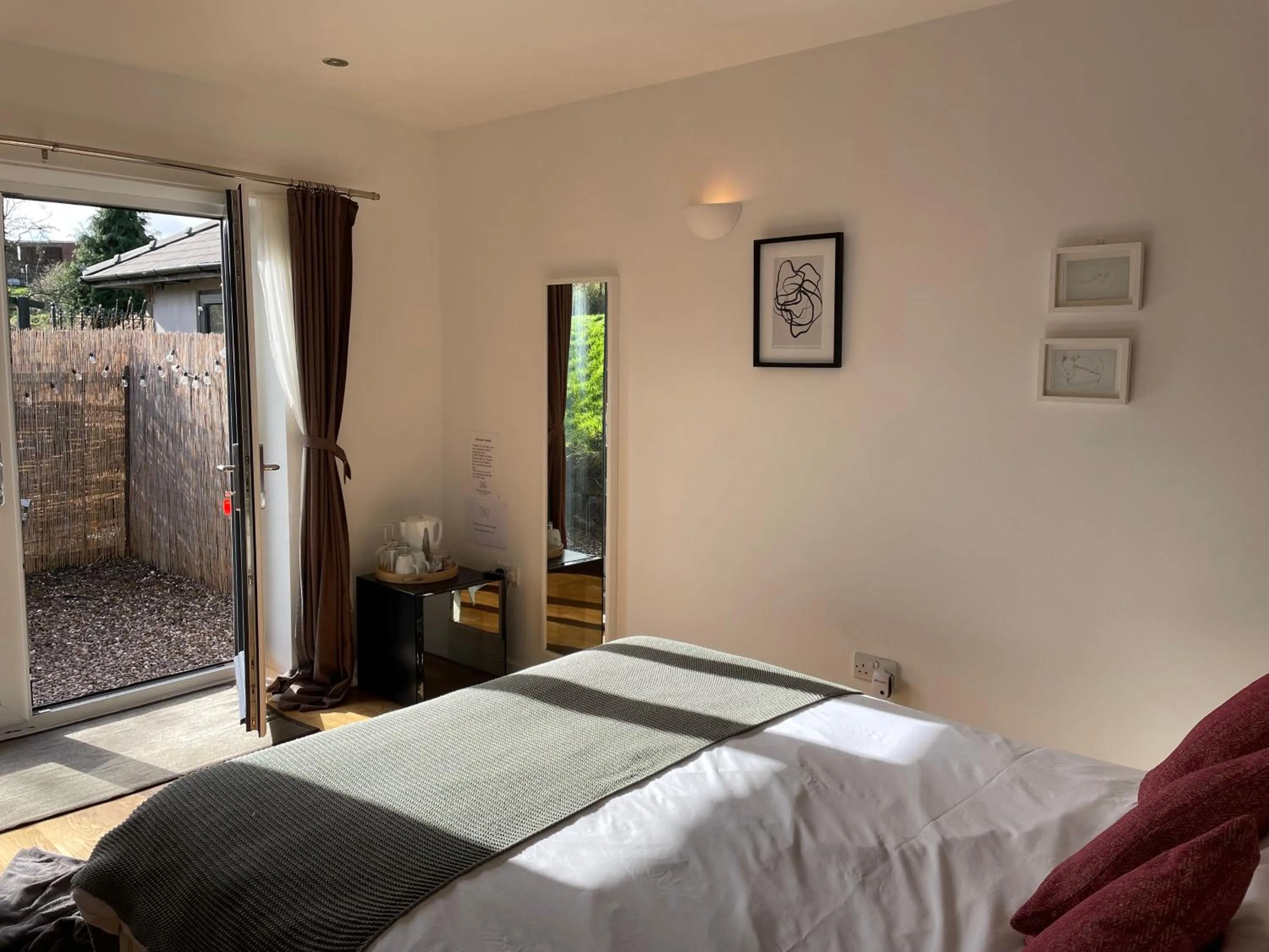 Balcony/Terrace, Bed in Rossendale Holiday Cottages & Spa