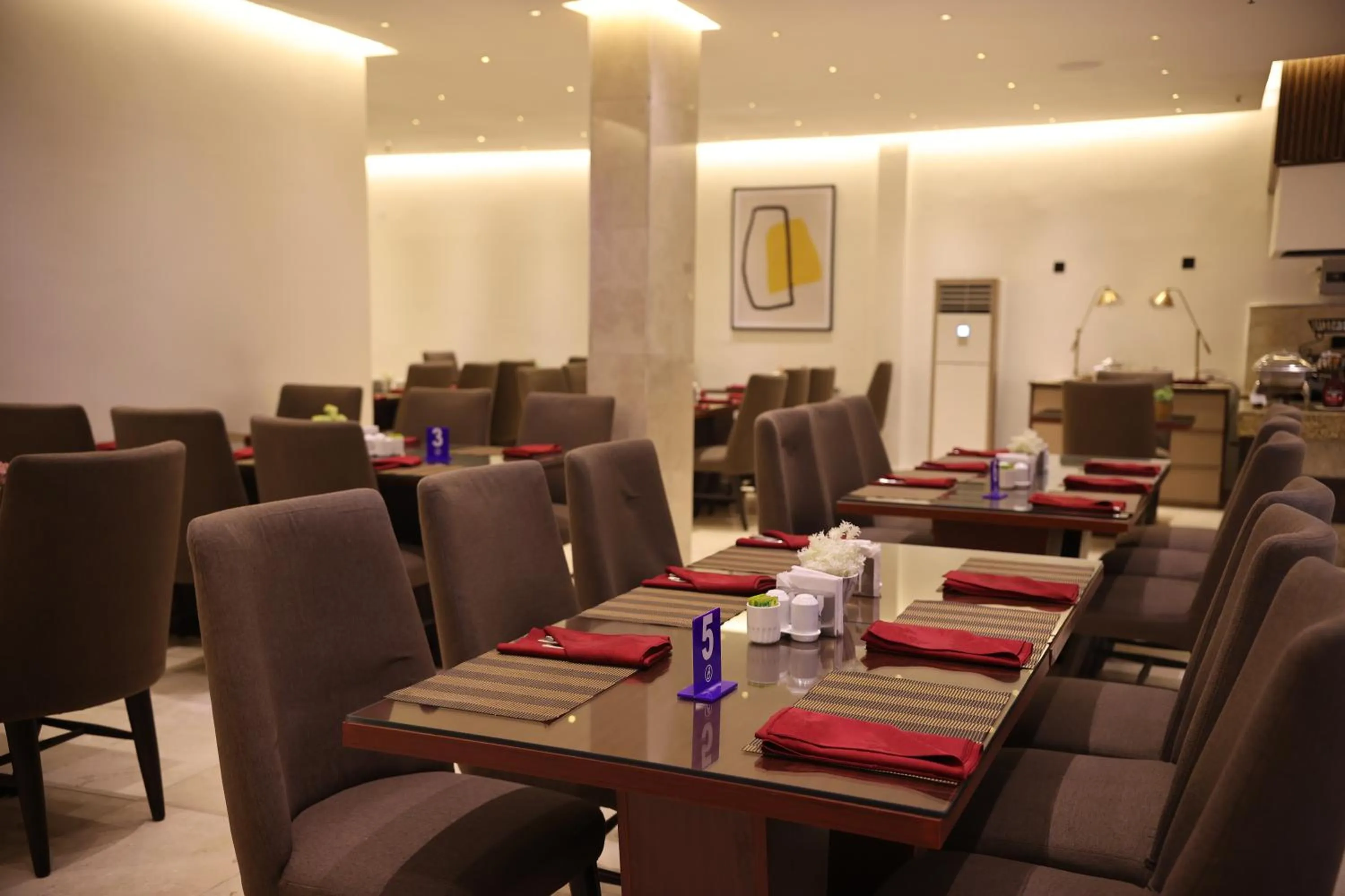 Restaurant/places to eat in Bolton White Hotel - Abuja