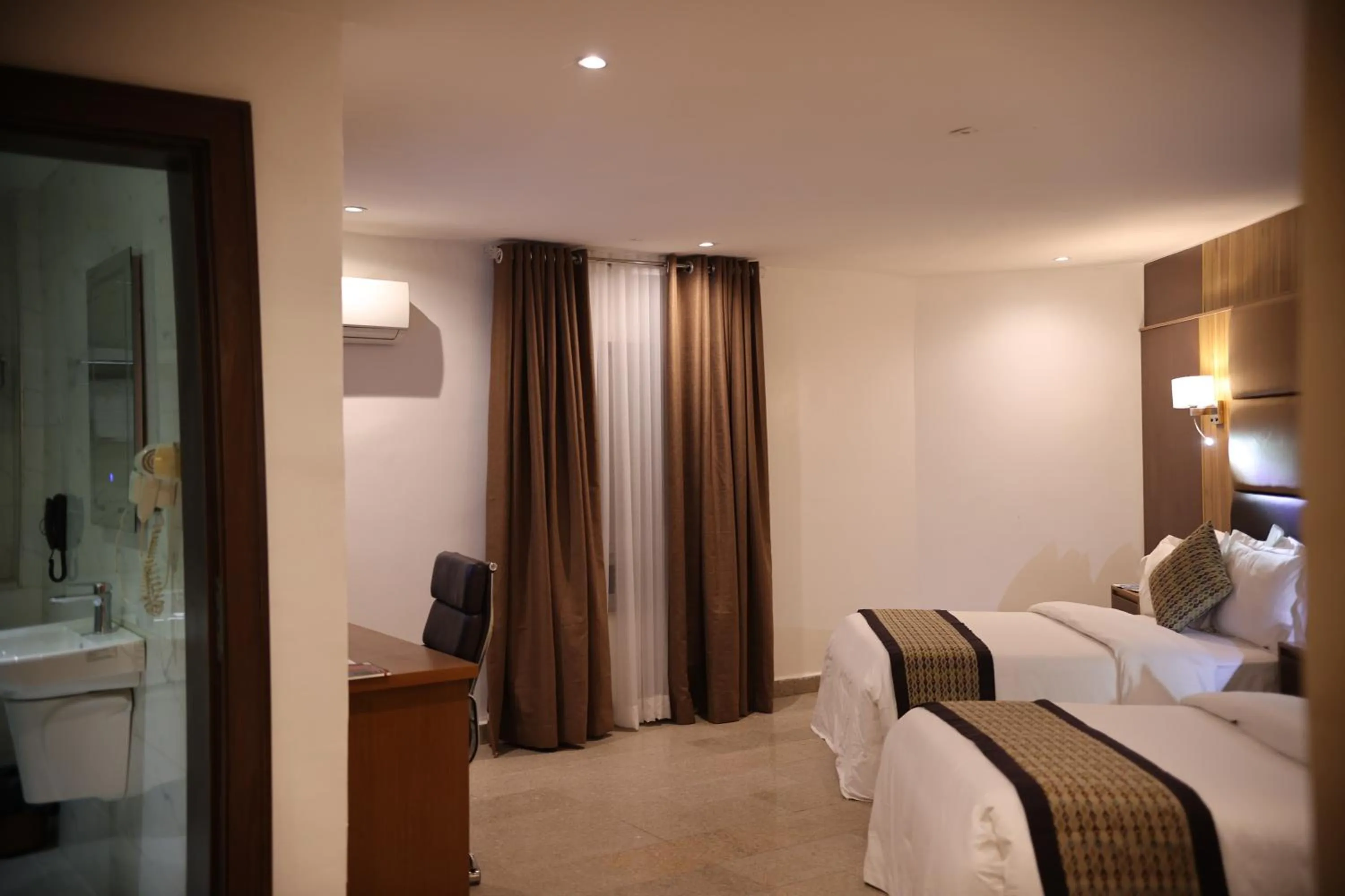 Bed in Bolton White Hotel - Abuja