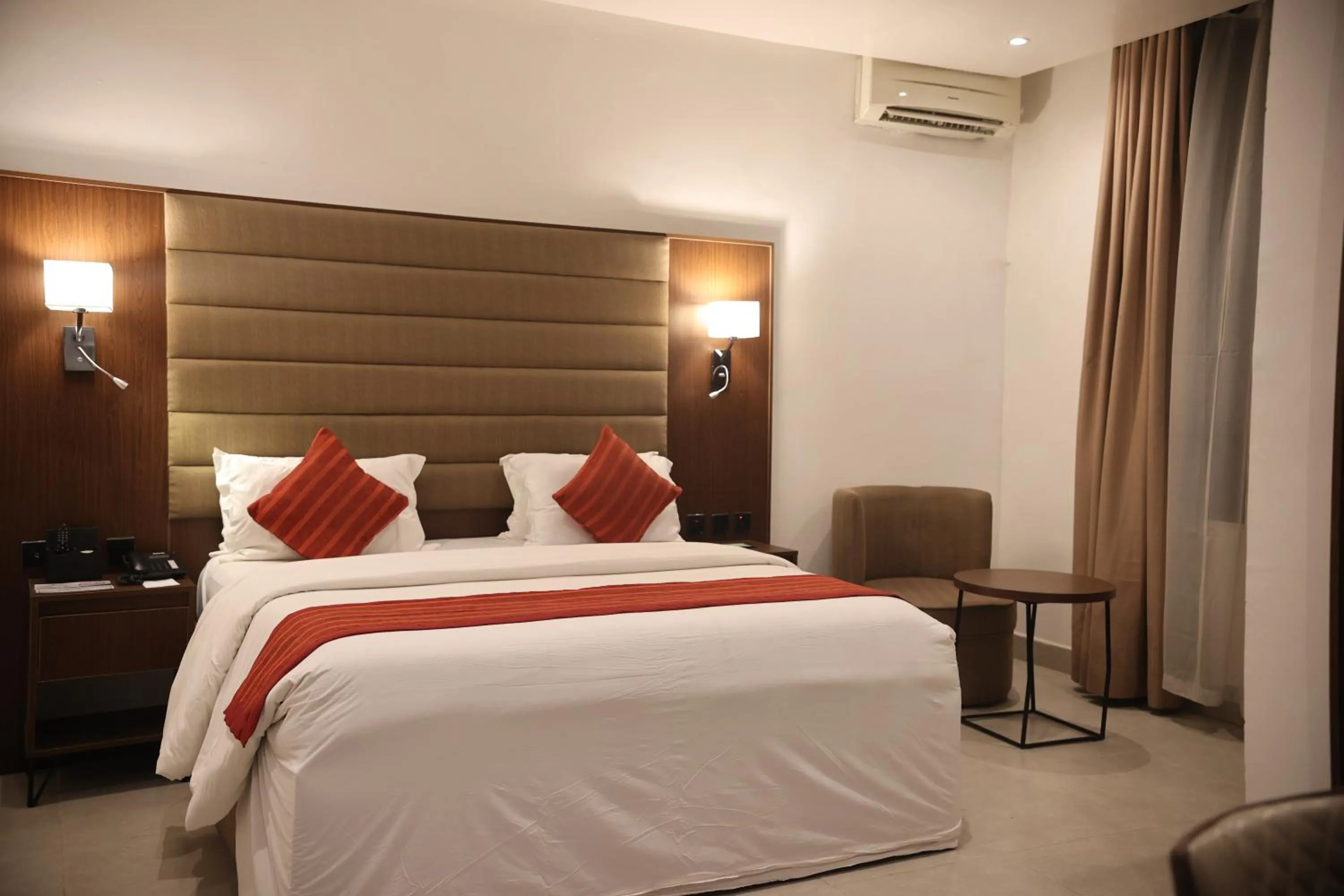 Bed in Bolton White Hotel - Abuja