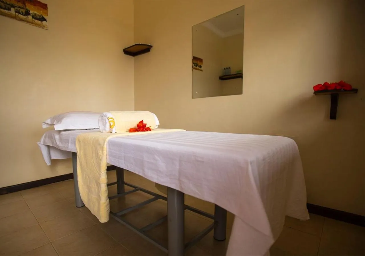 Massage in AA Lodge Amboseli