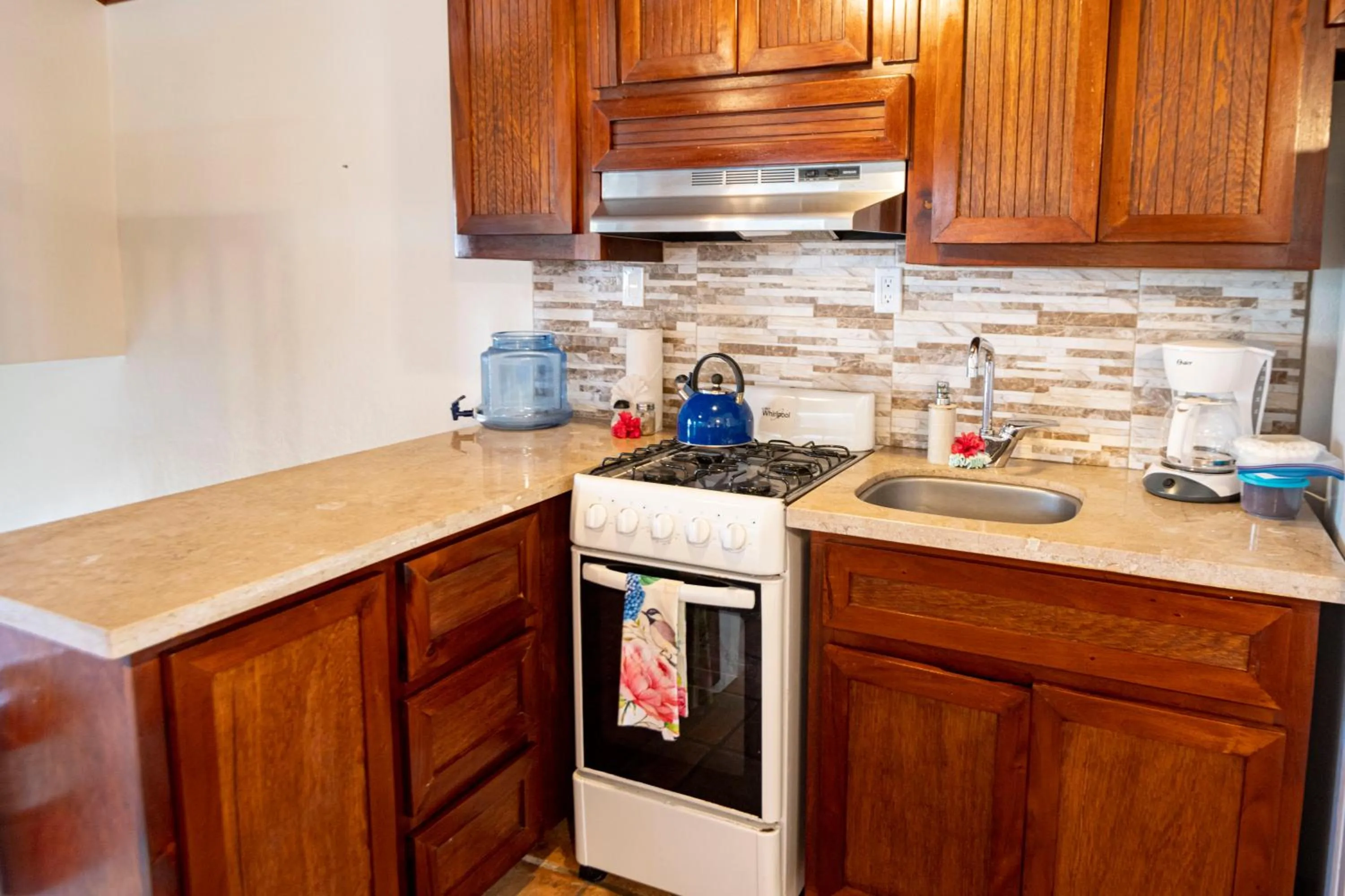 Kitchen or kitchenette in Isla Bonita Yacht Club