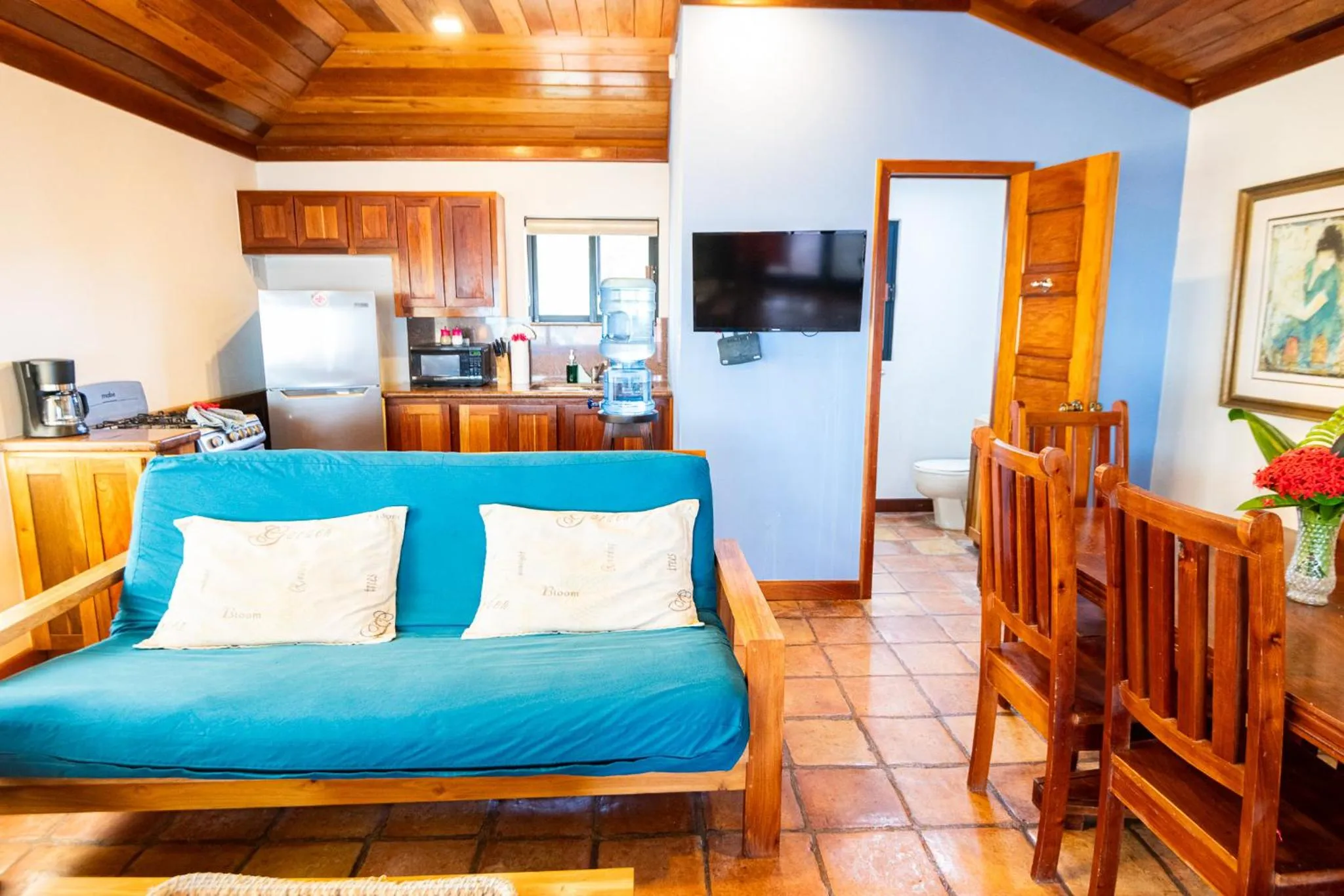 Seating area, Bed in Isla Bonita Yacht Club