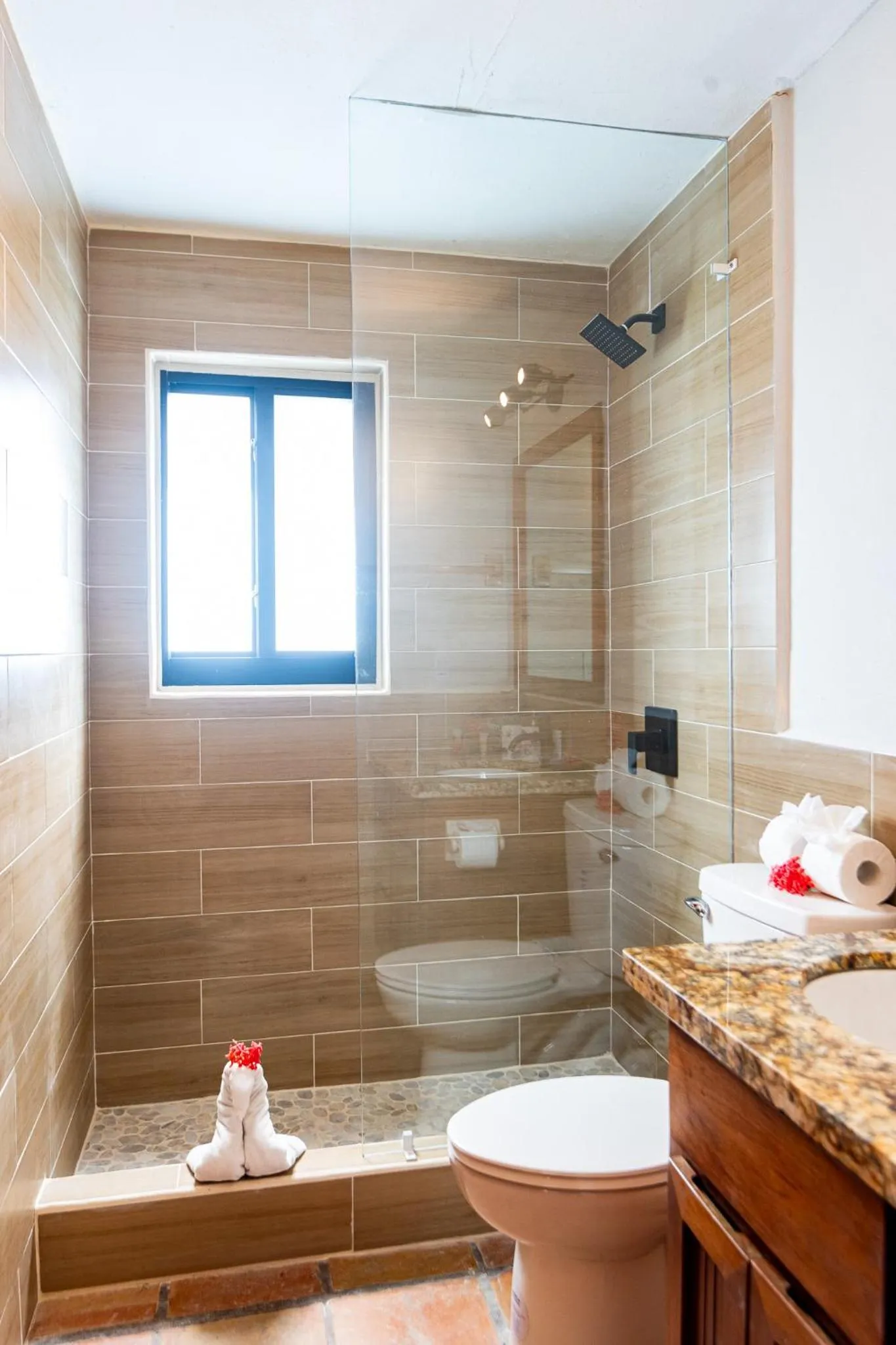 Shower in Isla Bonita Yacht Club