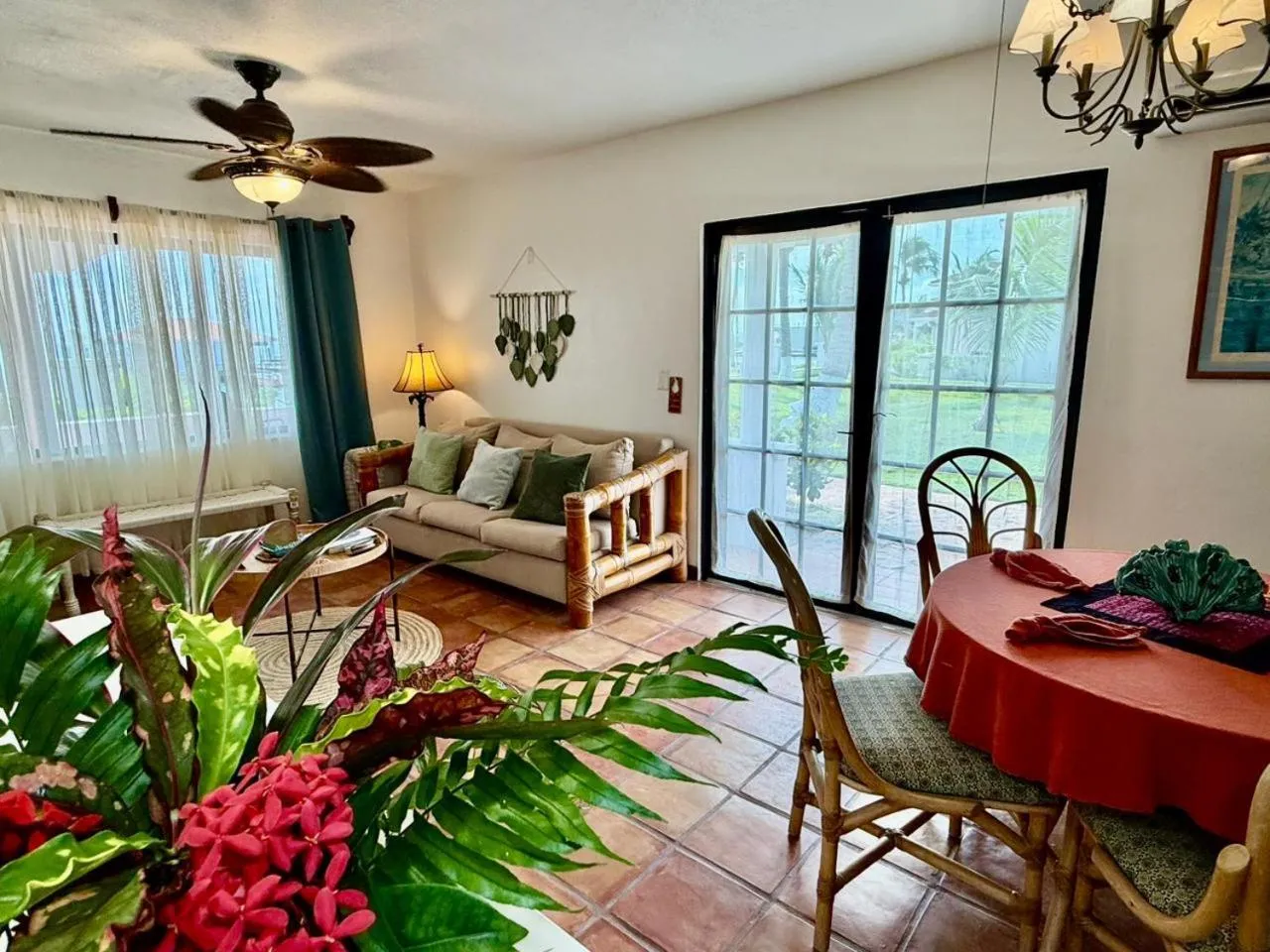 Living room in Isla Bonita Yacht Club