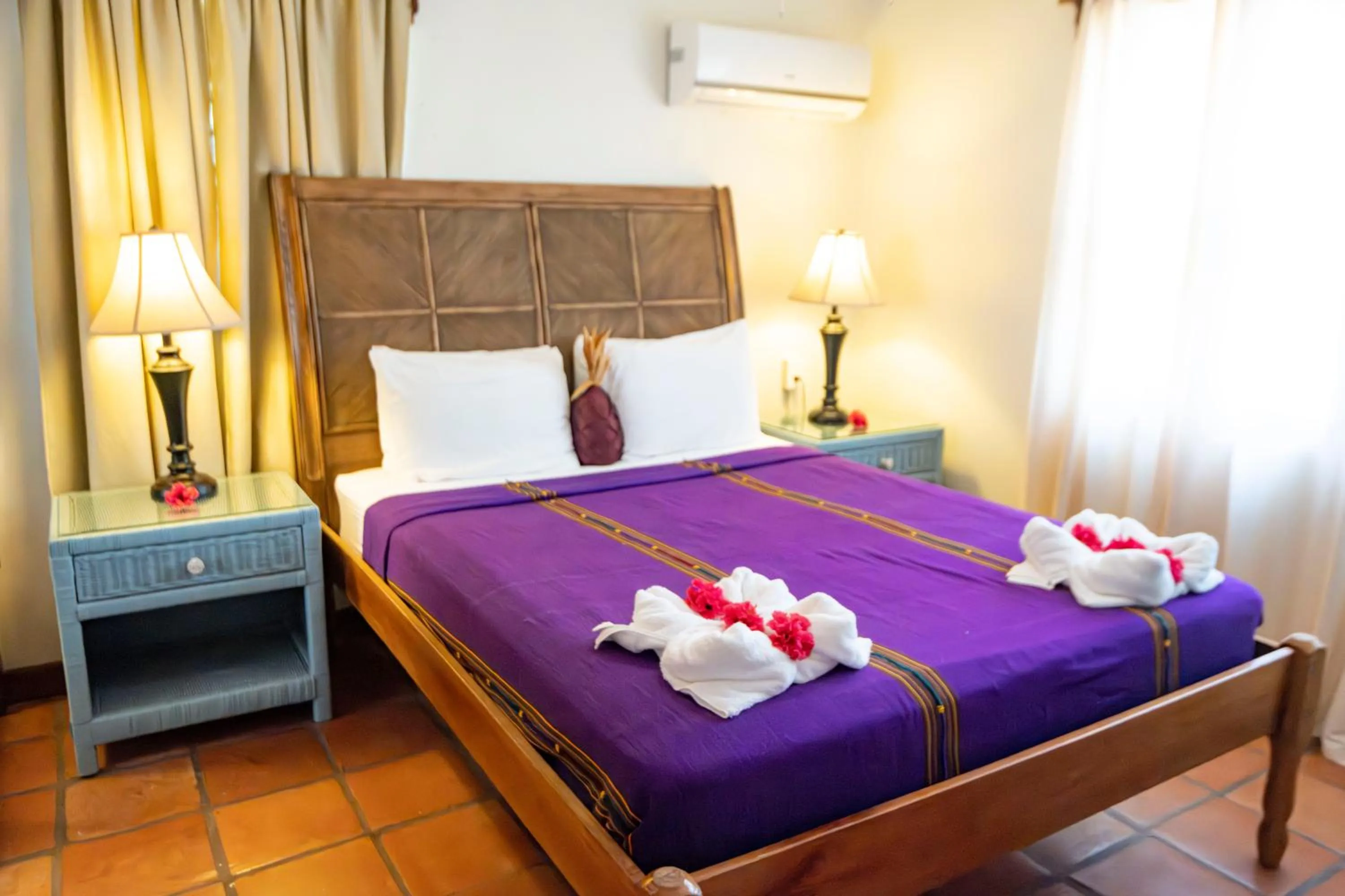 Bedroom, Bed in Isla Bonita Yacht Club