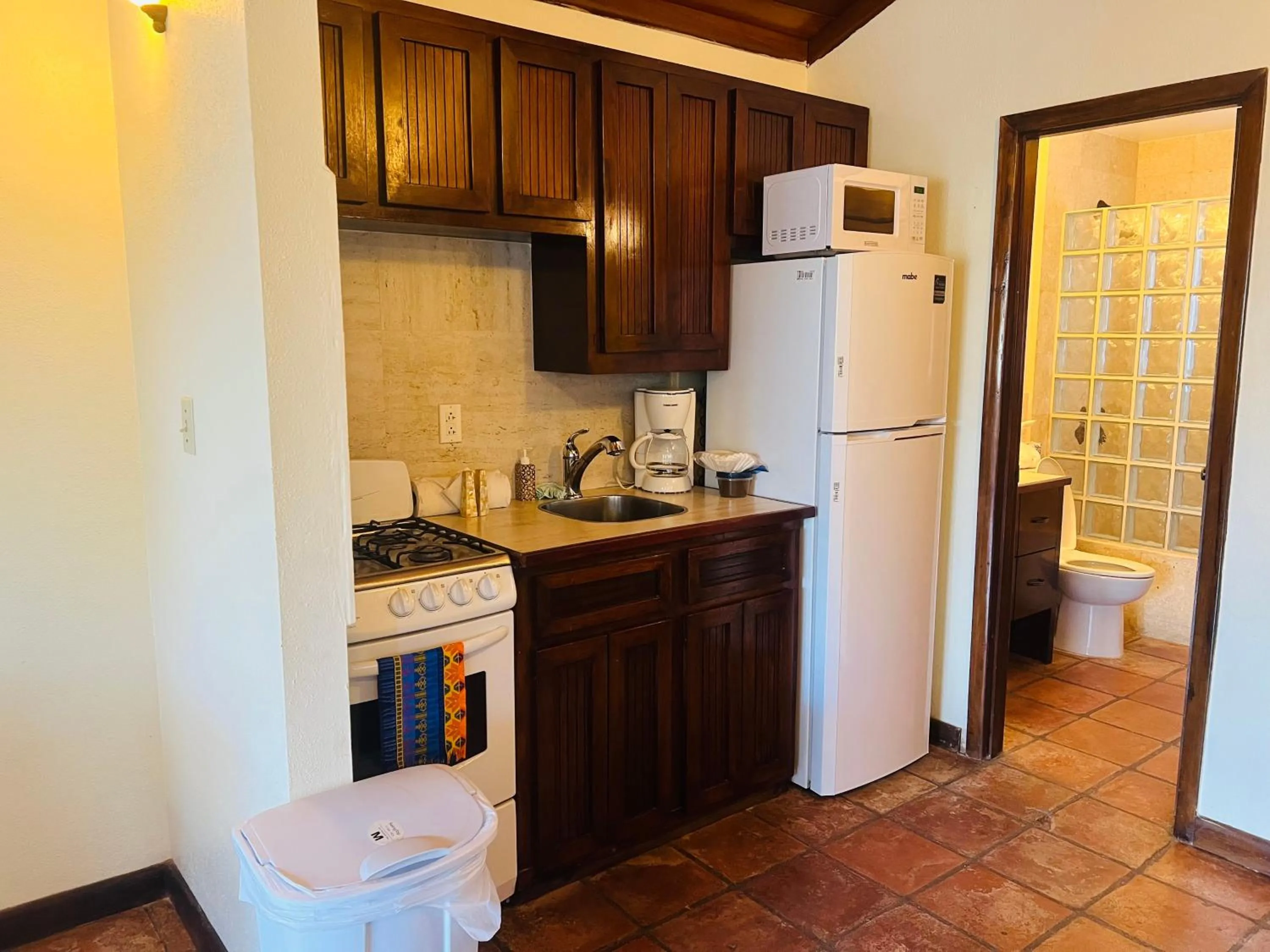 Kitchen or kitchenette in Isla Bonita Yacht Club