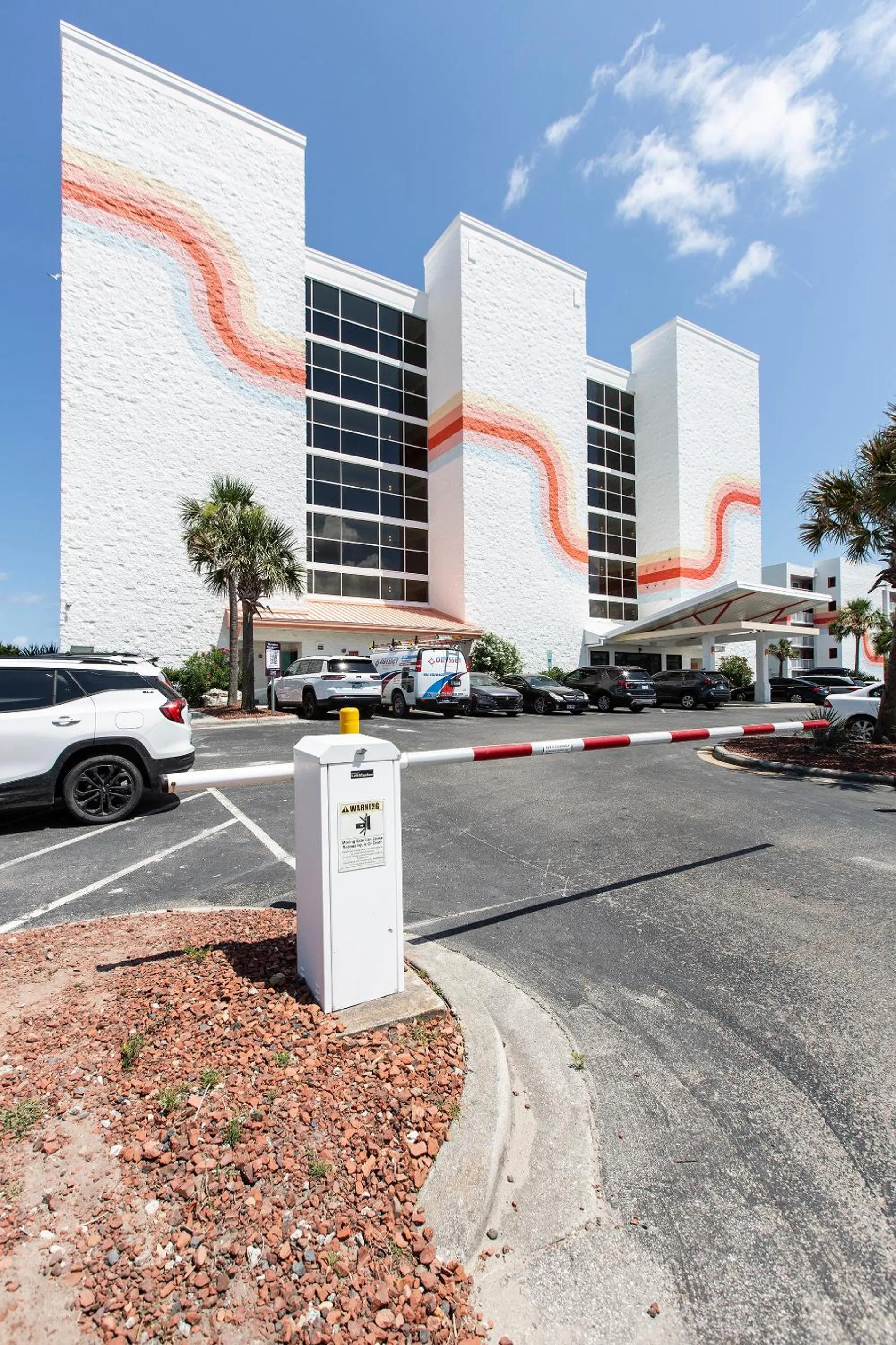 Facade/entrance in Golden Sands Carolina Beach Oceanfront, Tapestry by Hilton