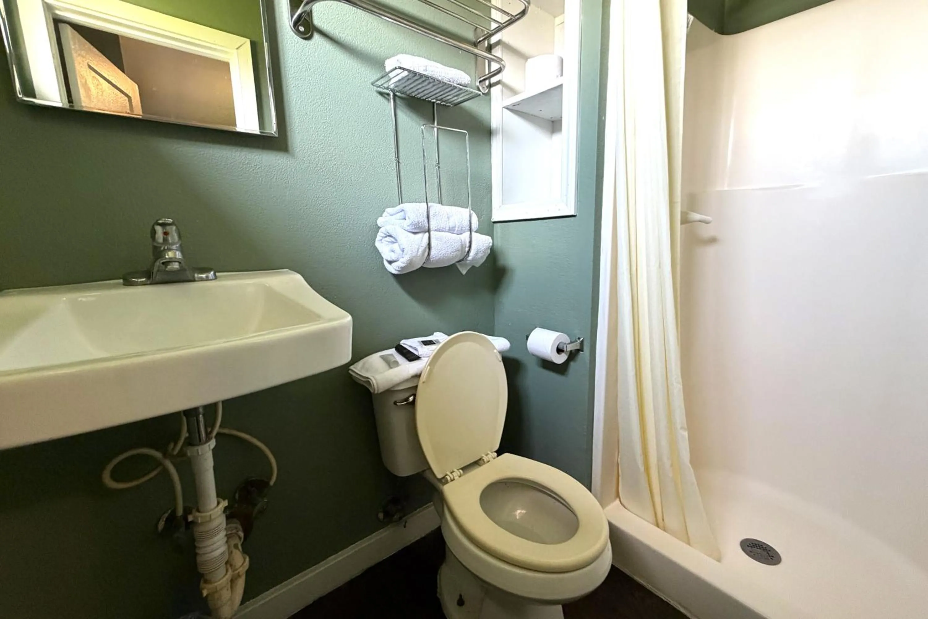 Bathroom in Budget Inn By OYO Corpus Christi Beach