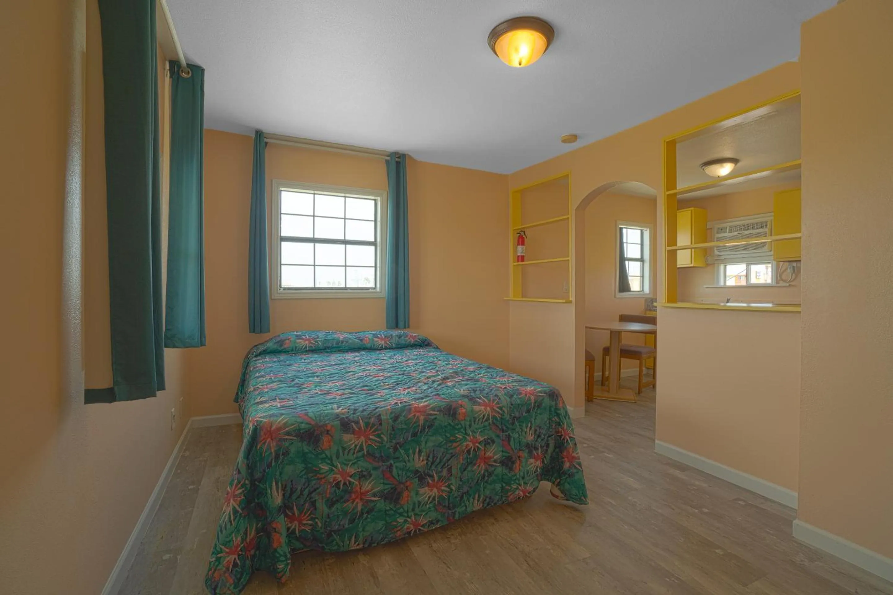 Bedroom, Bed in Budget Inn By OYO Corpus Christi Beach