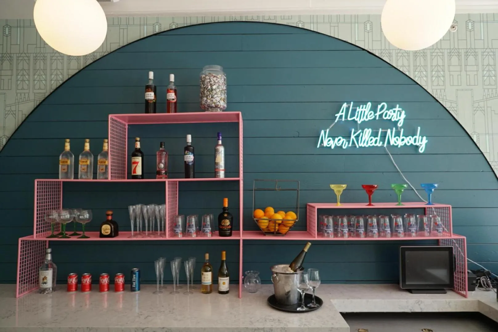 Lounge or bar in Beds n' Drinks