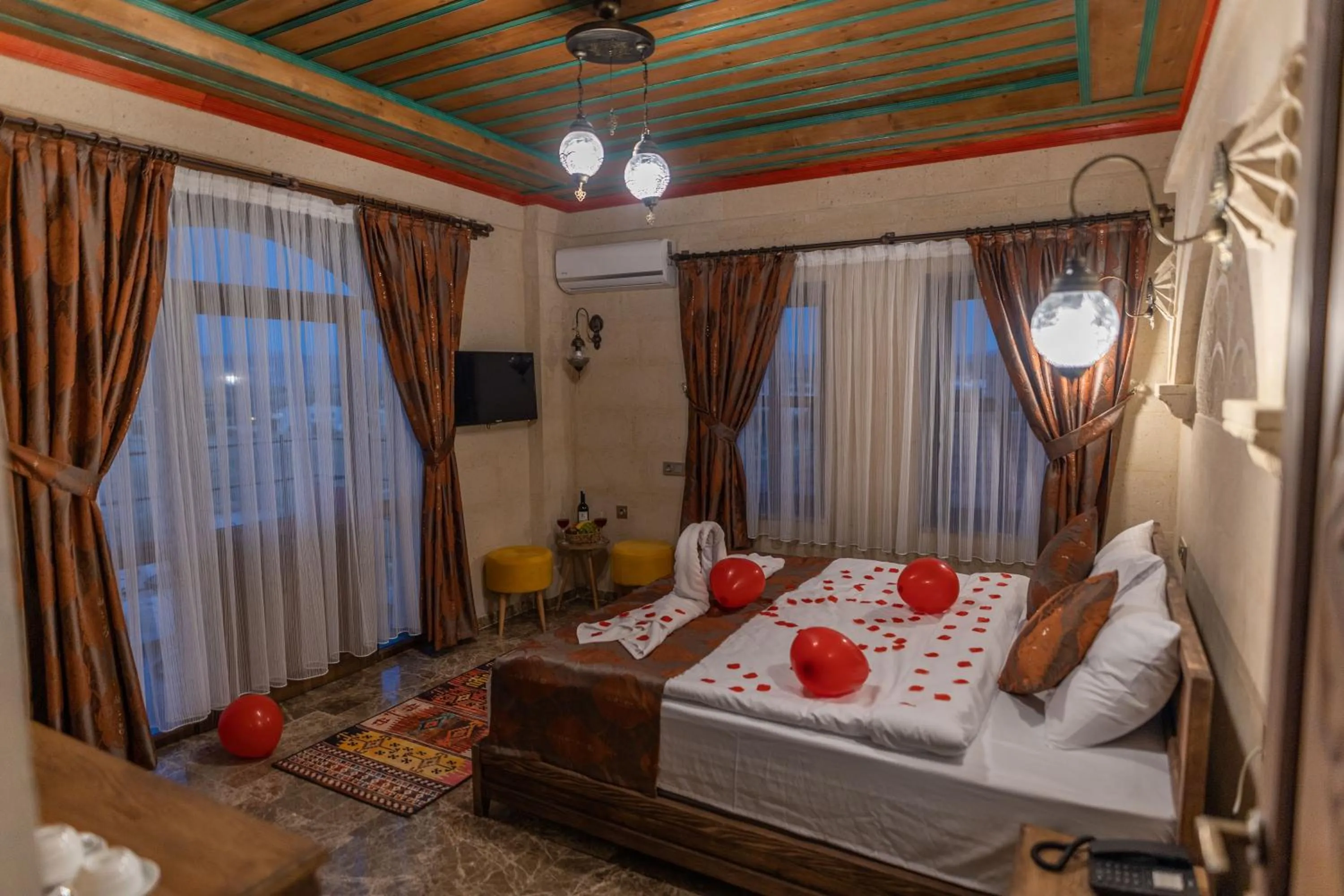 Massage, Bed in Cordial Cappadocia Hotel
