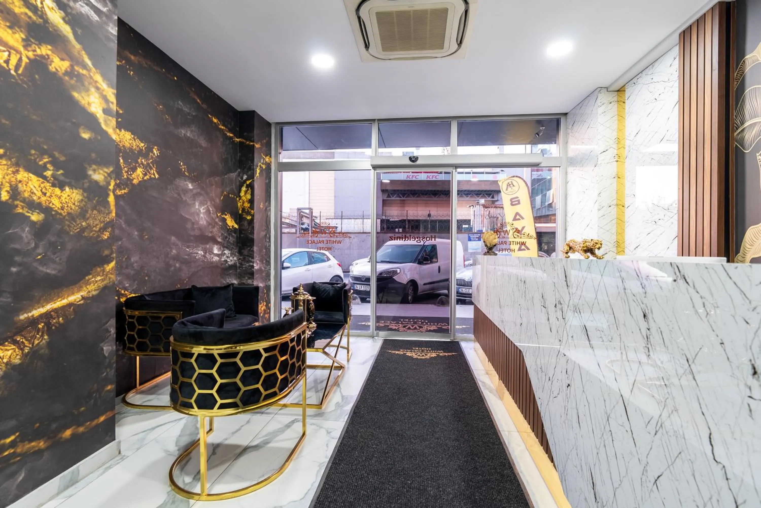 Lobby or reception in WP White Palace Hotel