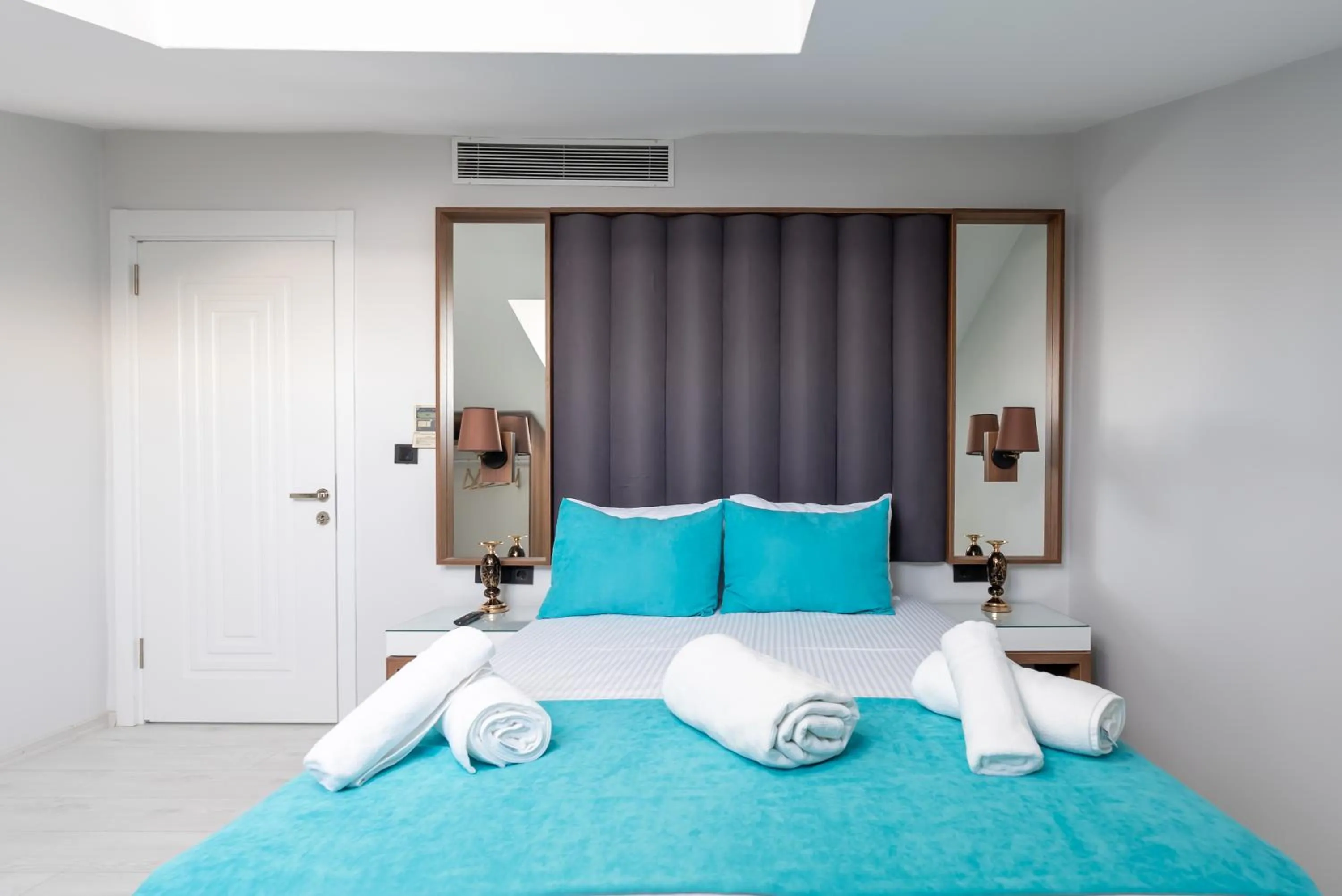 towels in WP White Palace Hotel