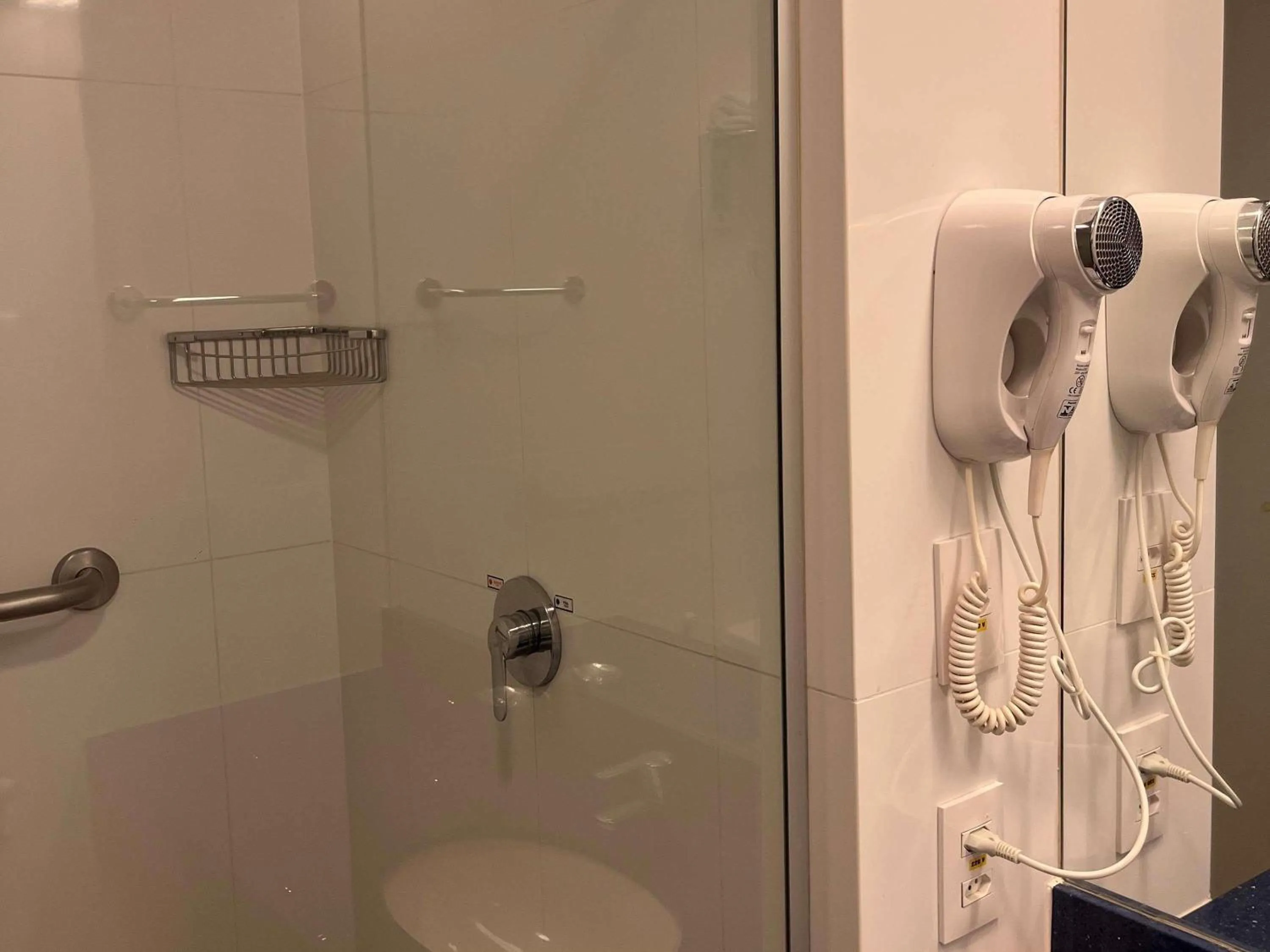 Bedroom in ibis Styles Confins Aeroporto