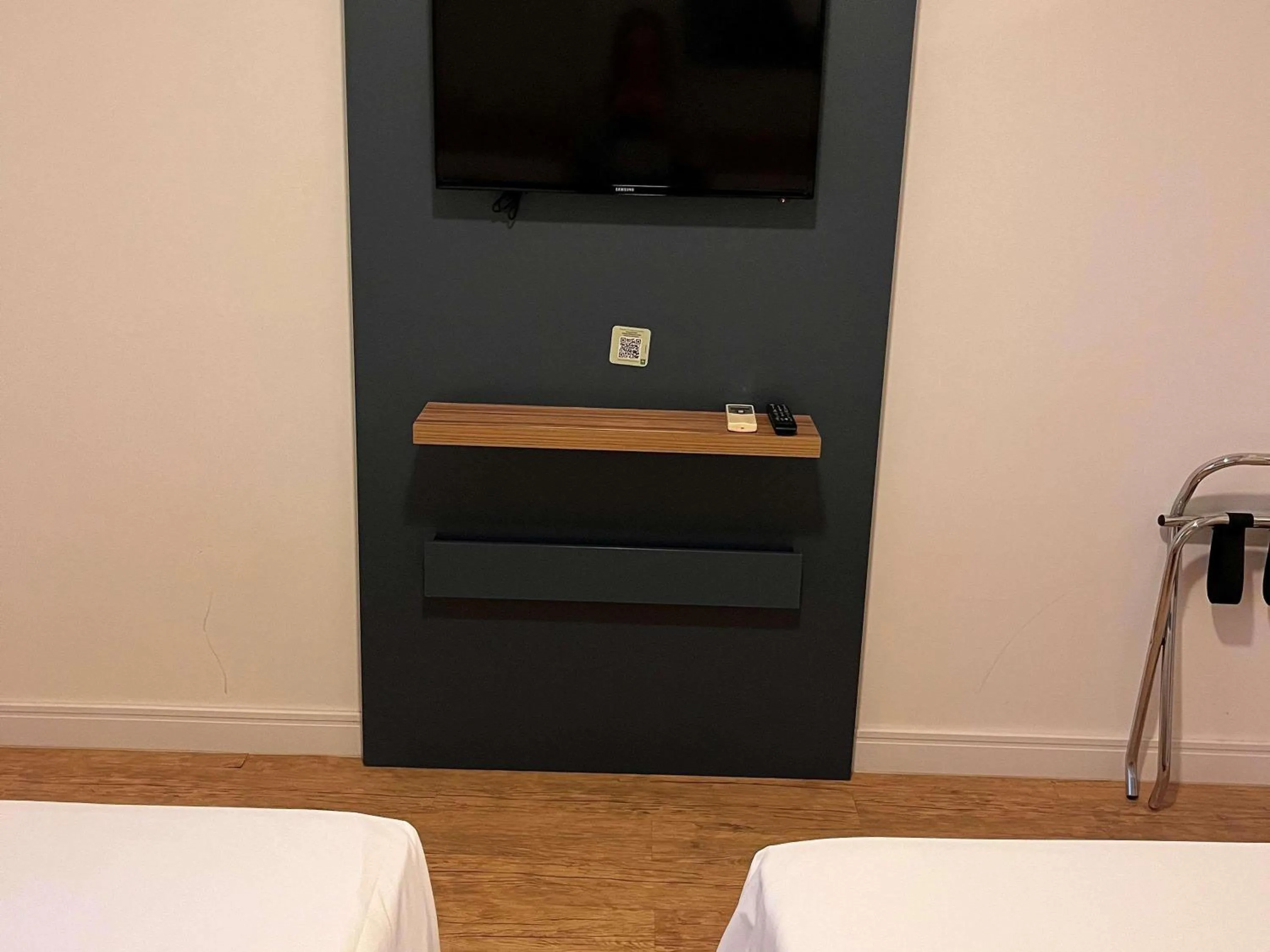 Bedroom, Bed in ibis Styles Confins Aeroporto