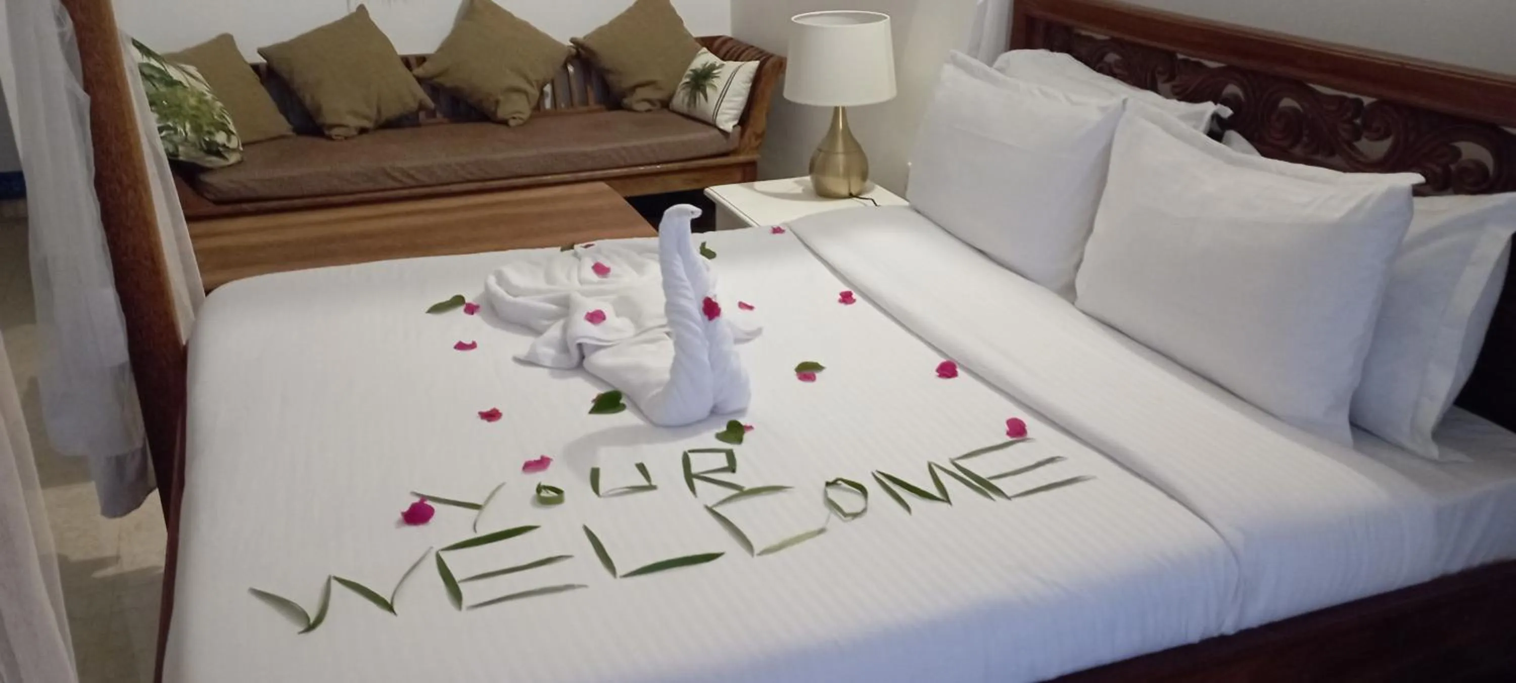 Bed in Coral Bay Zanzibar