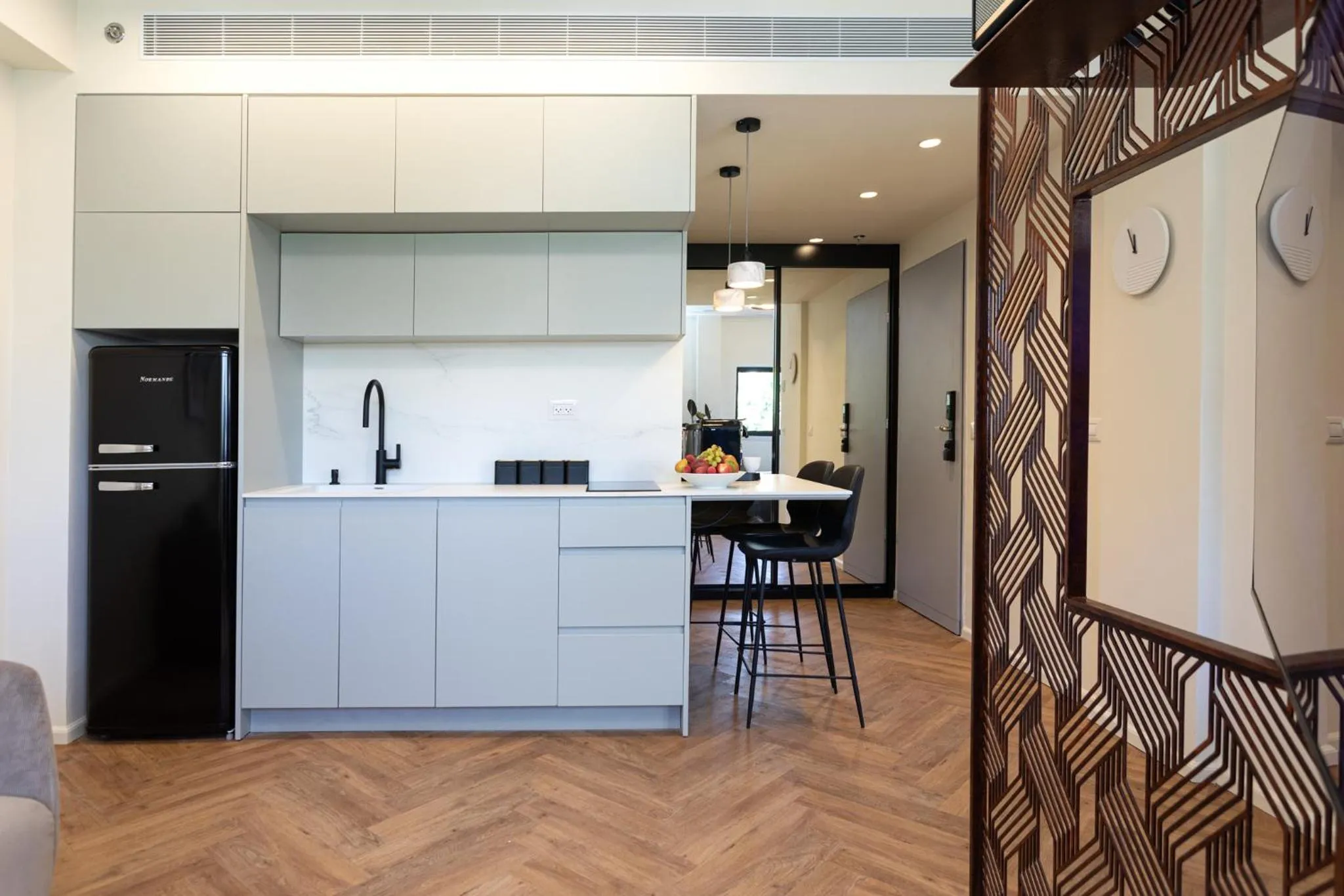 Kitchen or kitchenette in De Sheinkin