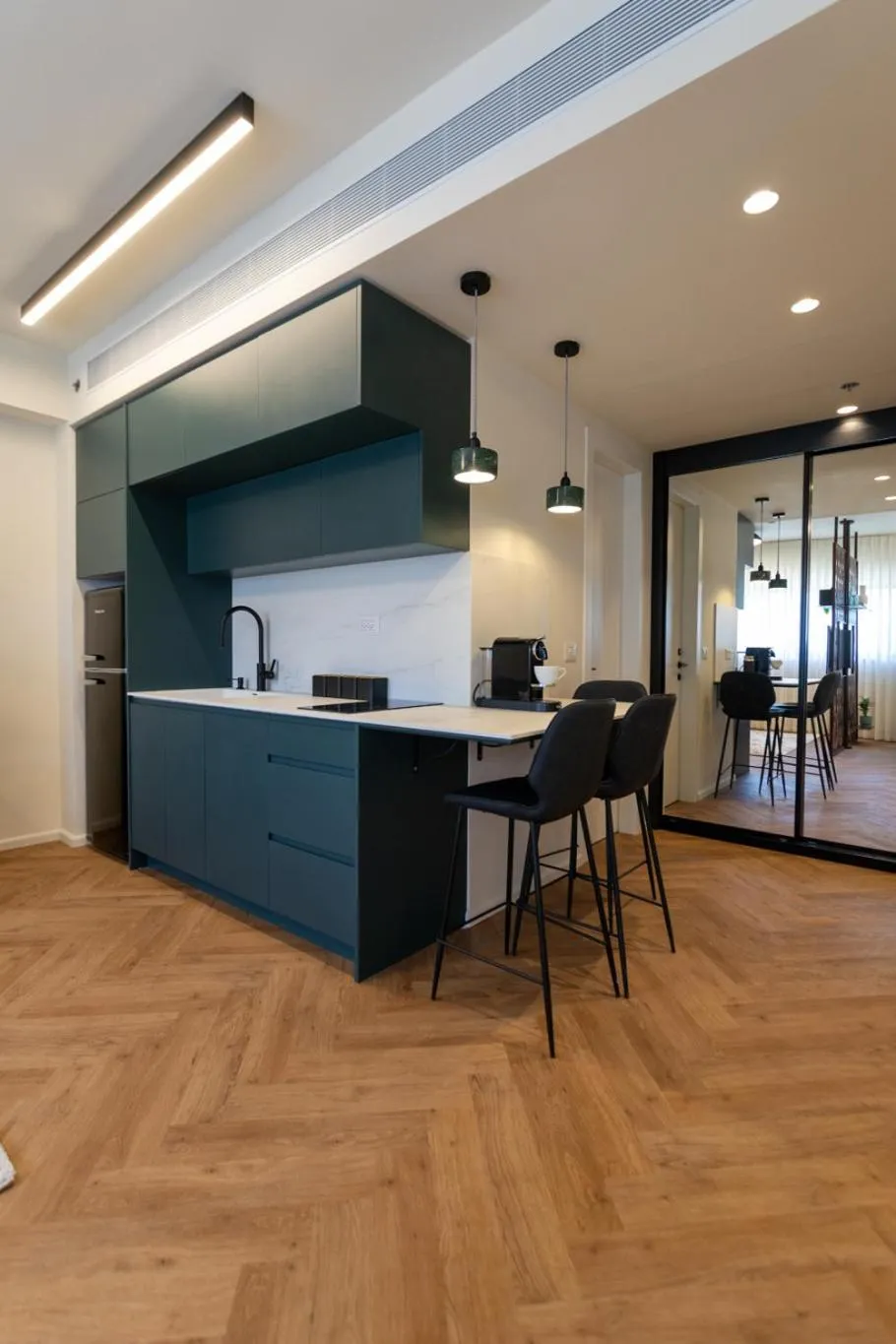 Kitchen or kitchenette in De Sheinkin