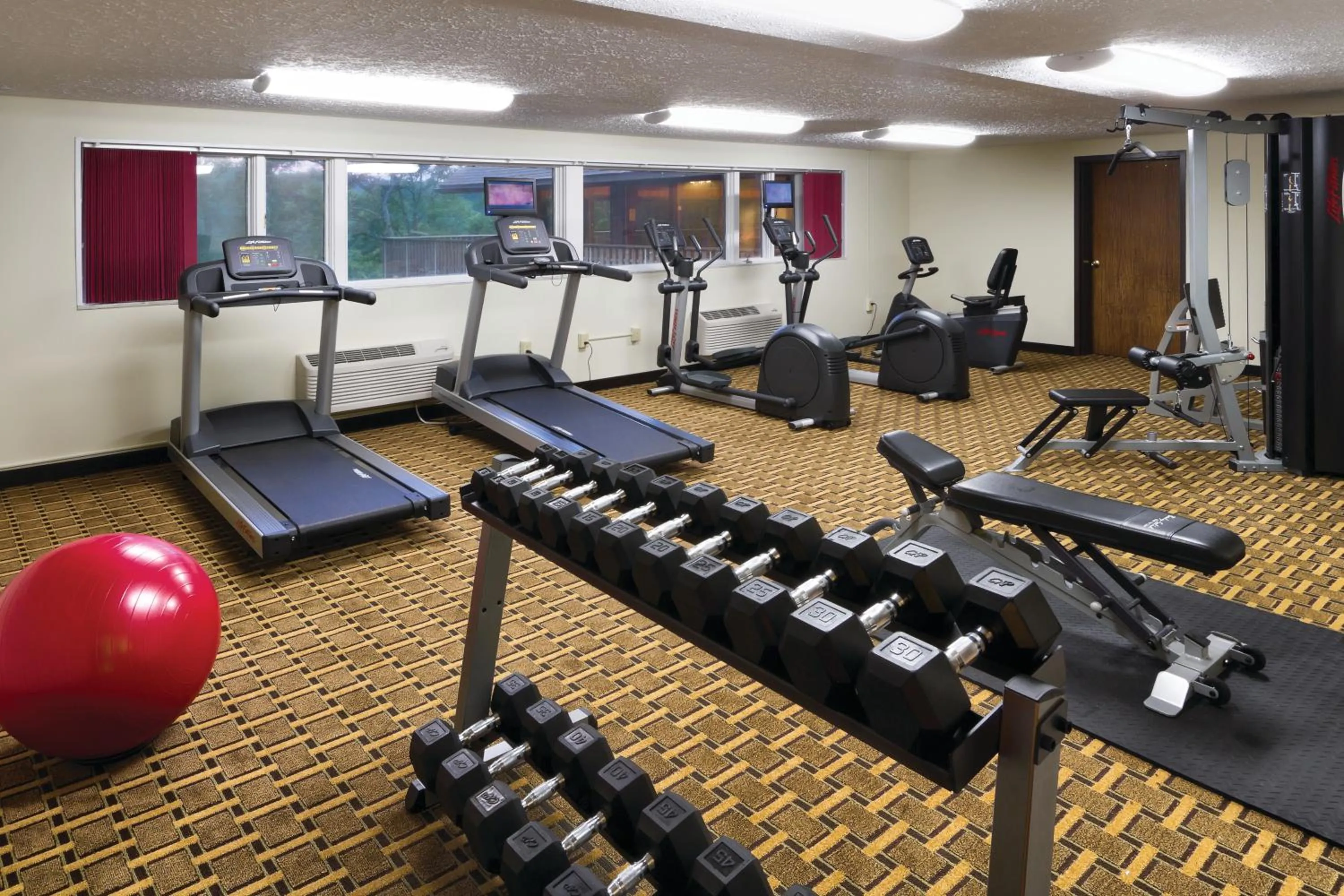 Fitness centre/facilities, Fitness Center/Facilities in Burr Oak Lodge and Conference Center