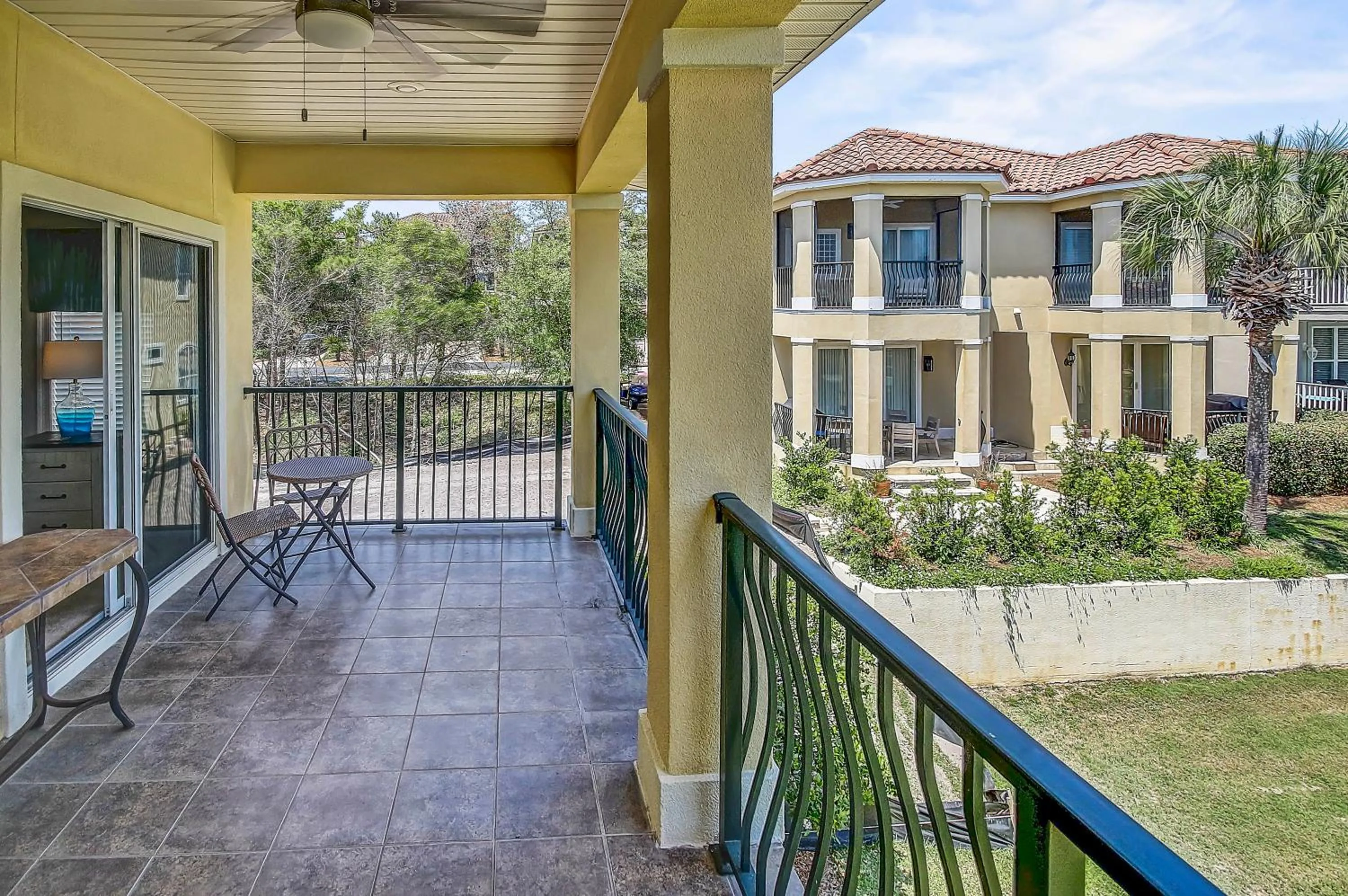Balcony/Terrace in 136 La Valencia Cir - At Peace