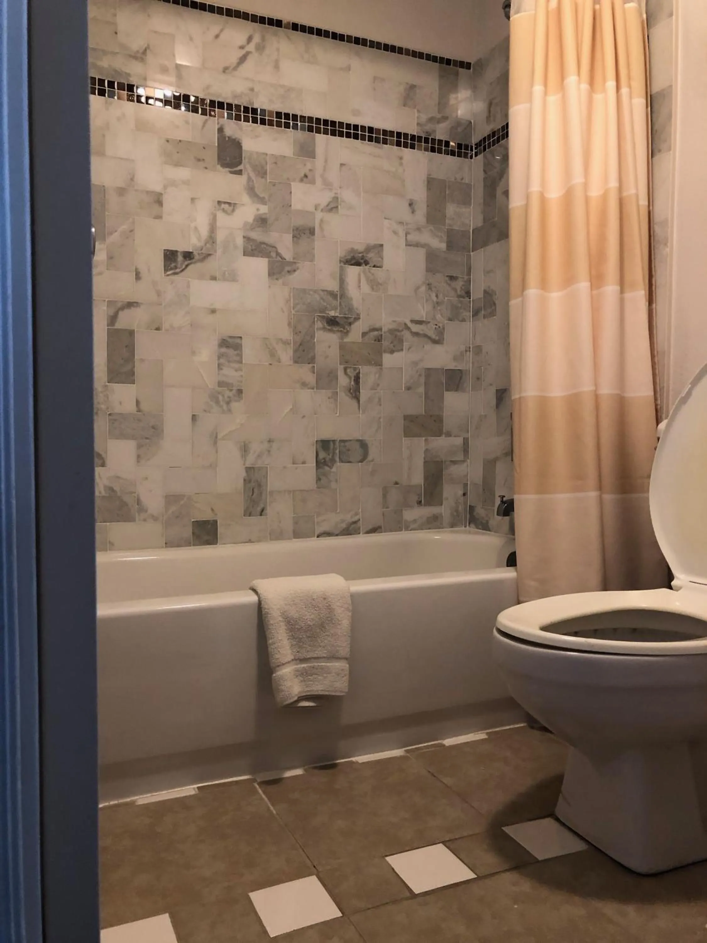 Bathroom in Americas Best Inn - Savannah I-95