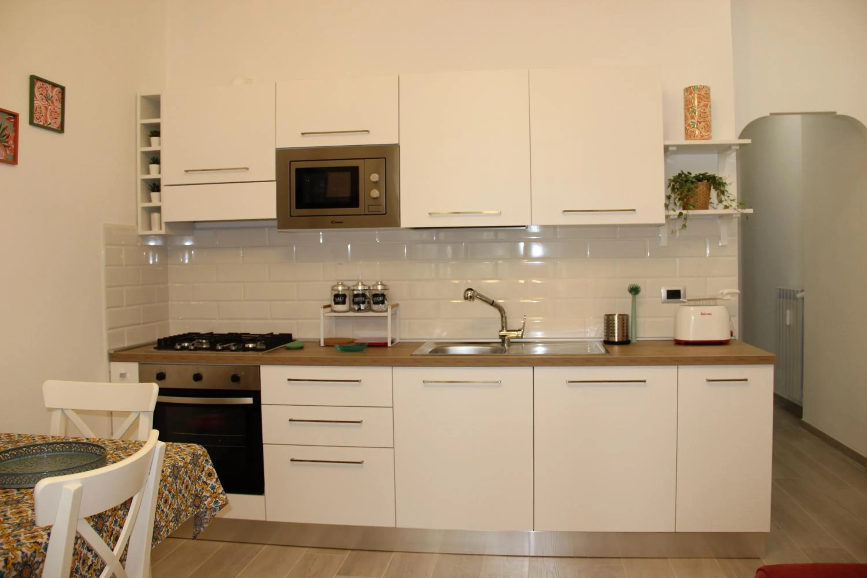 Kitchen or kitchenette in Appartamento Lungomare Toscanelli