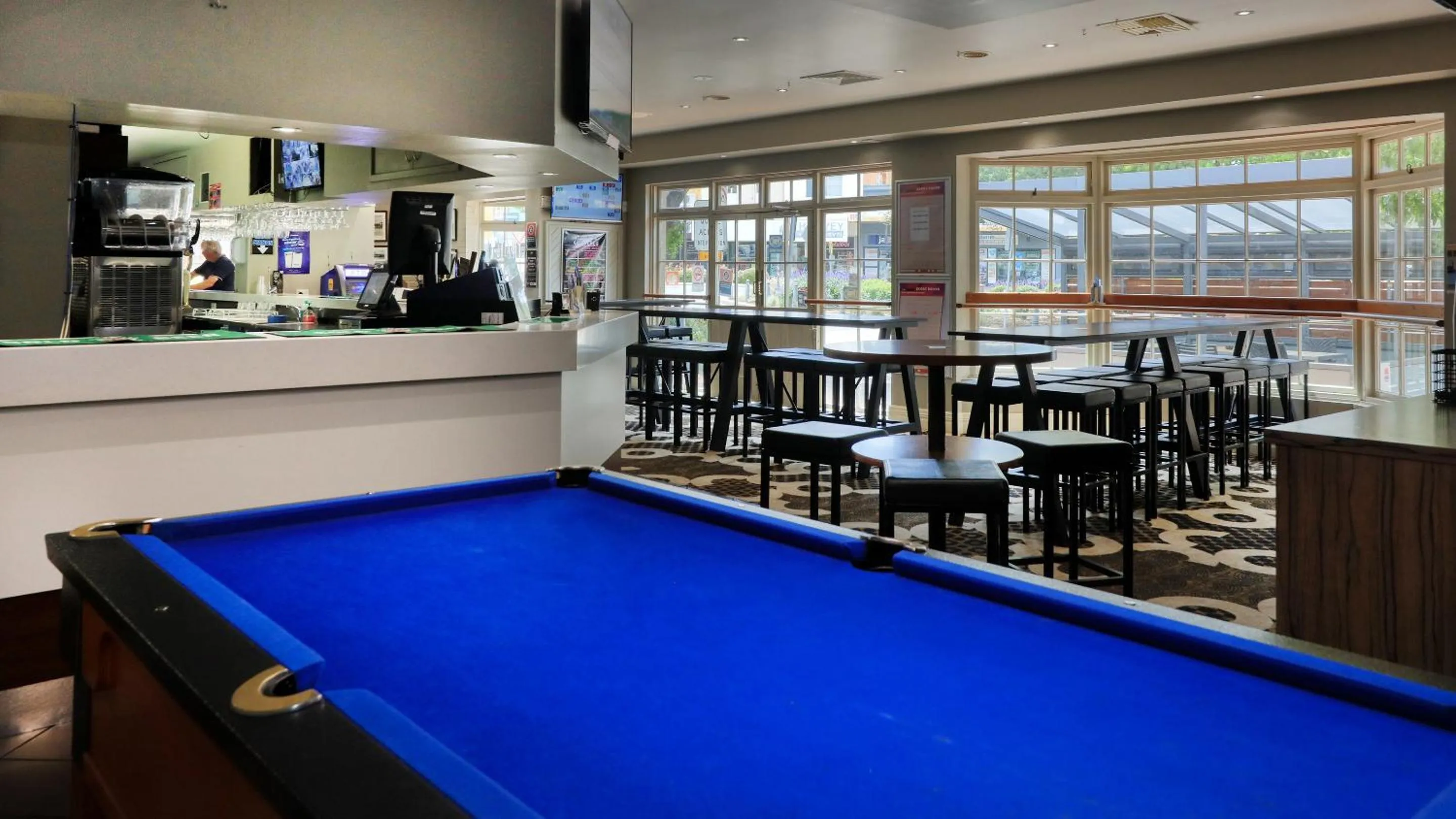 Coachman Hotel Motel