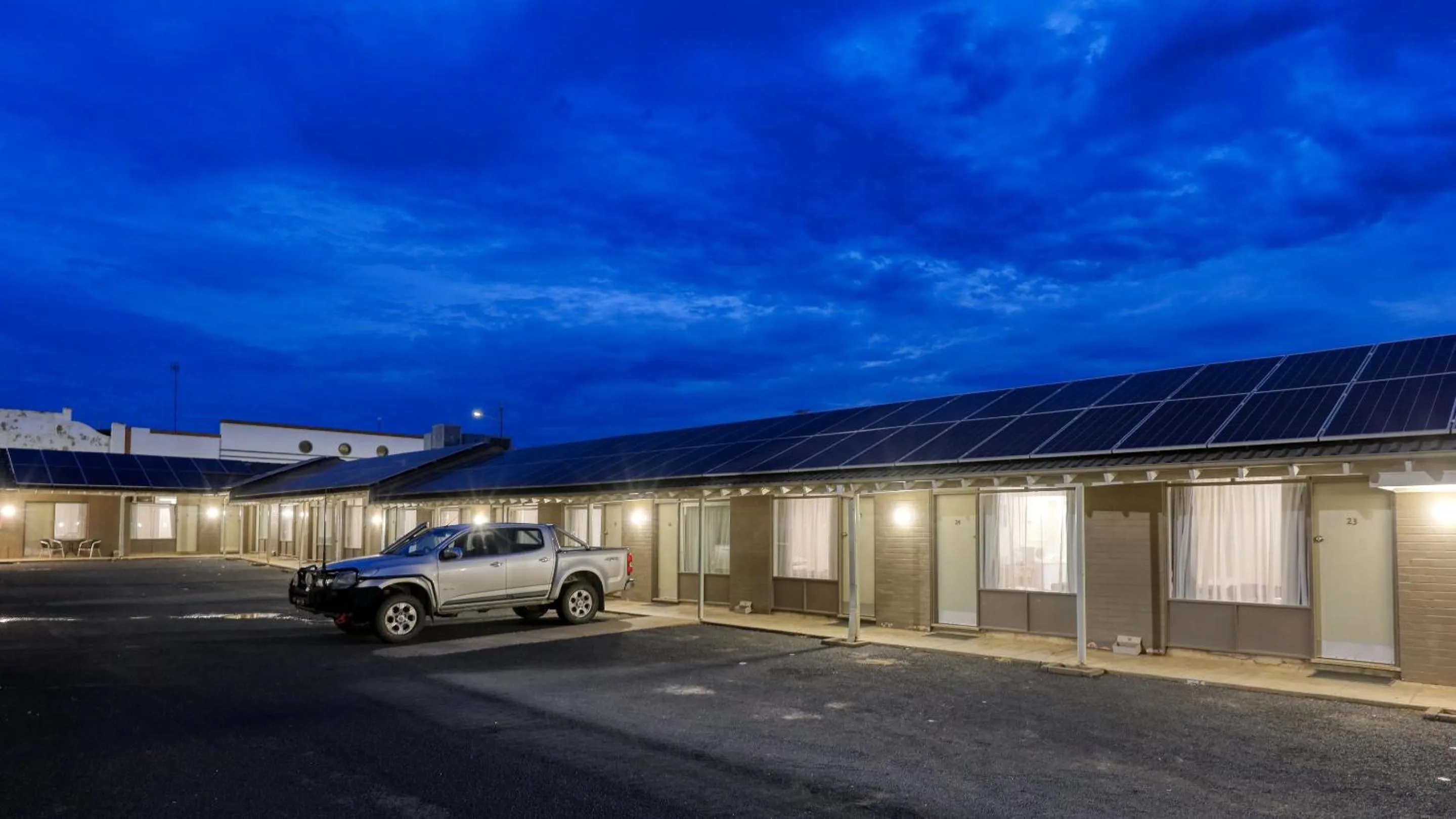 Coachman Hotel Motel