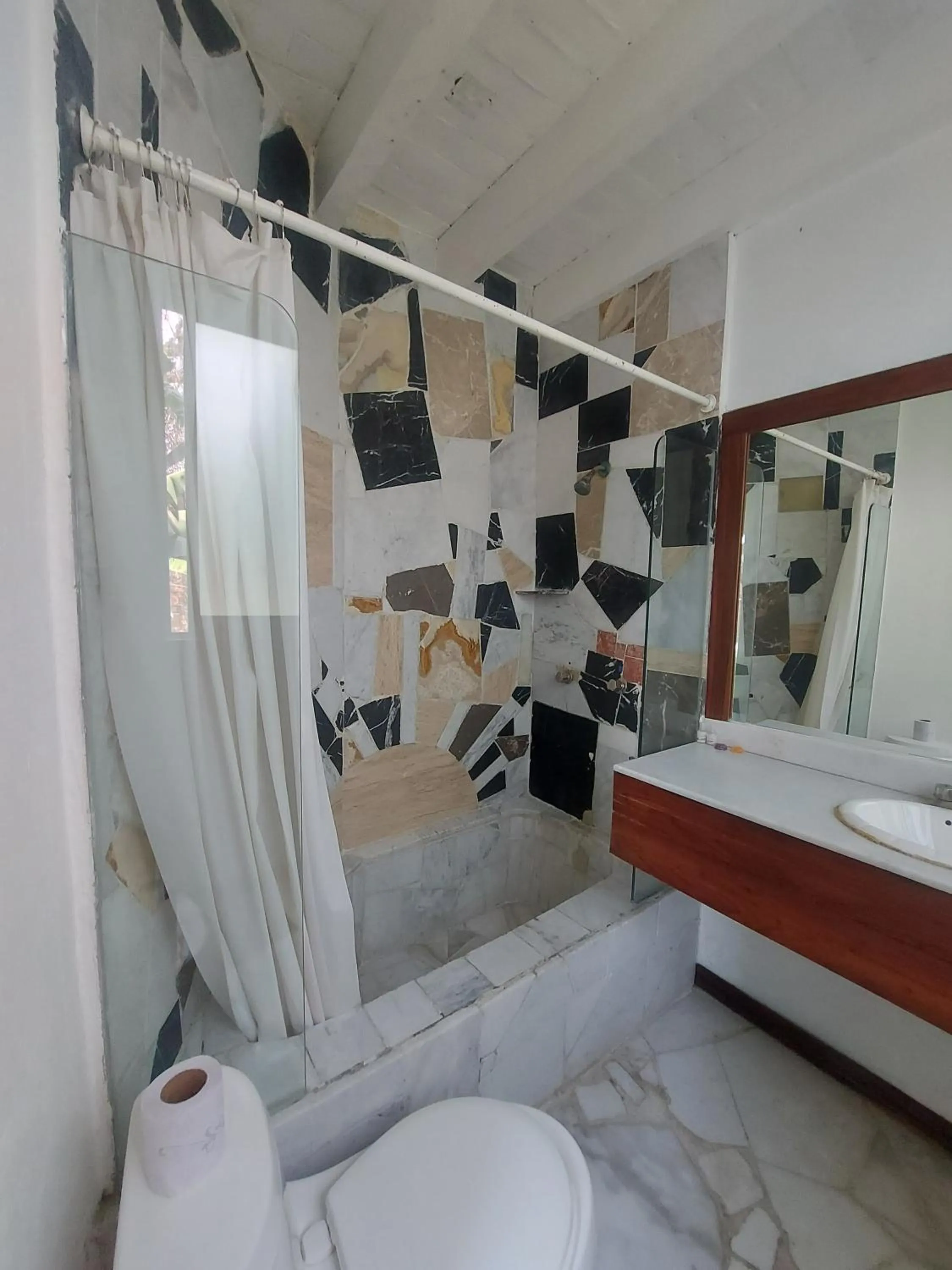 Shower in Casa De La O Yautepec