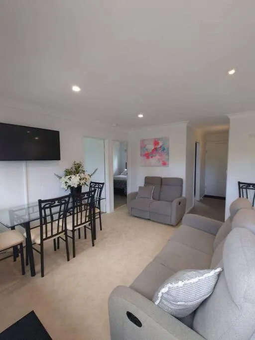 Communal lounge/ TV room in Top of the Lake Holiday Units