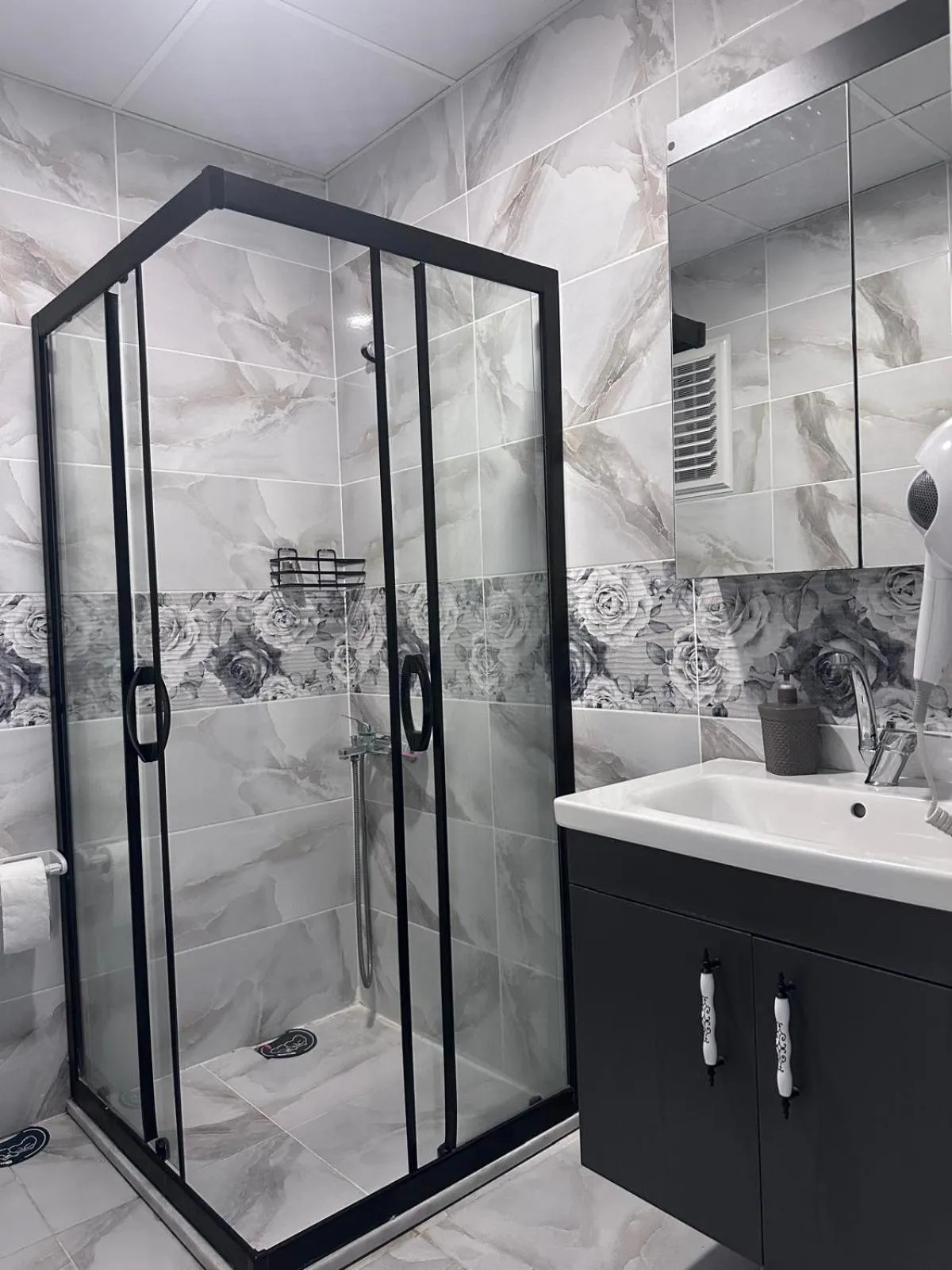 Shower in Pia Butik Otel Sığacık