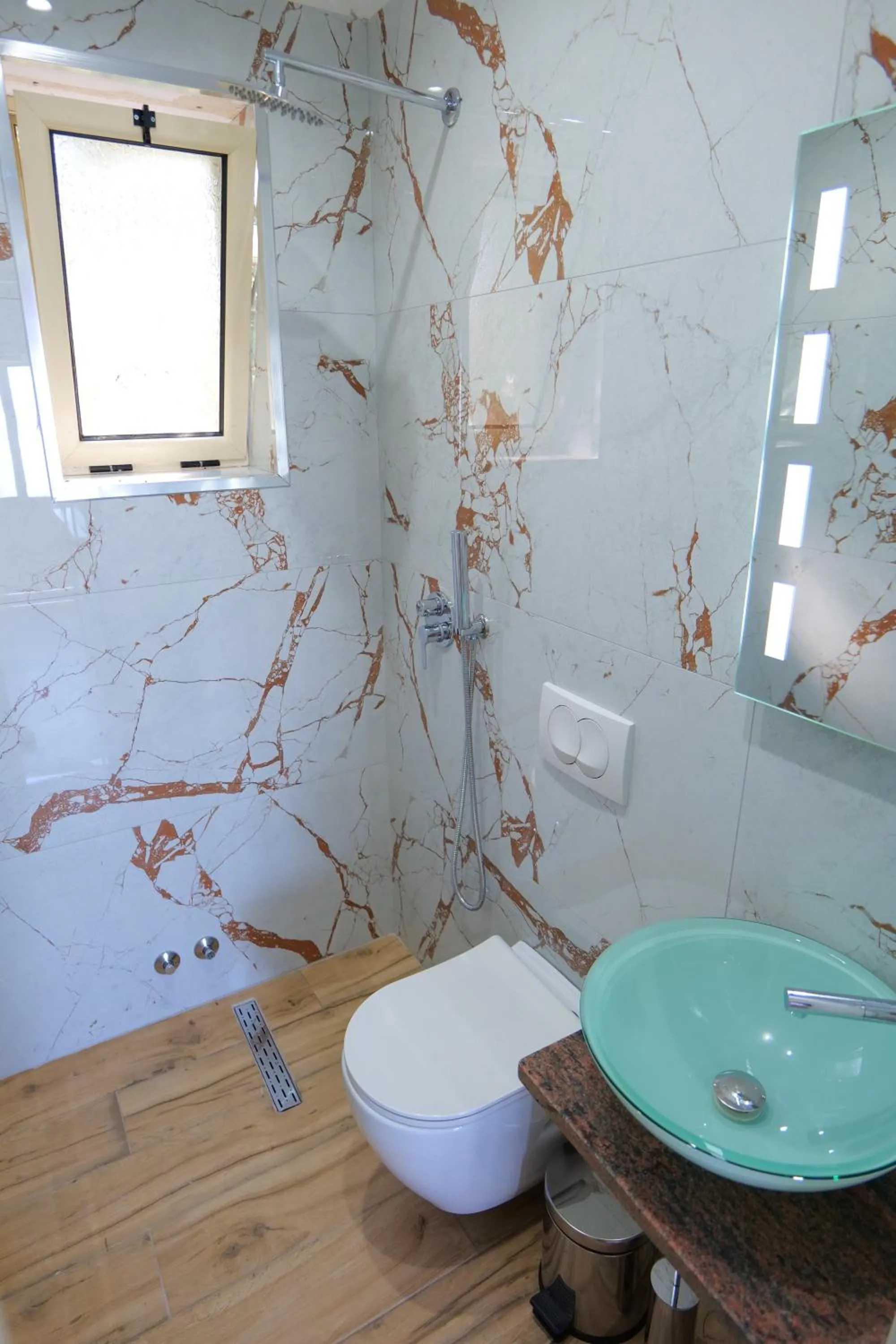 Shower in Edva Resort