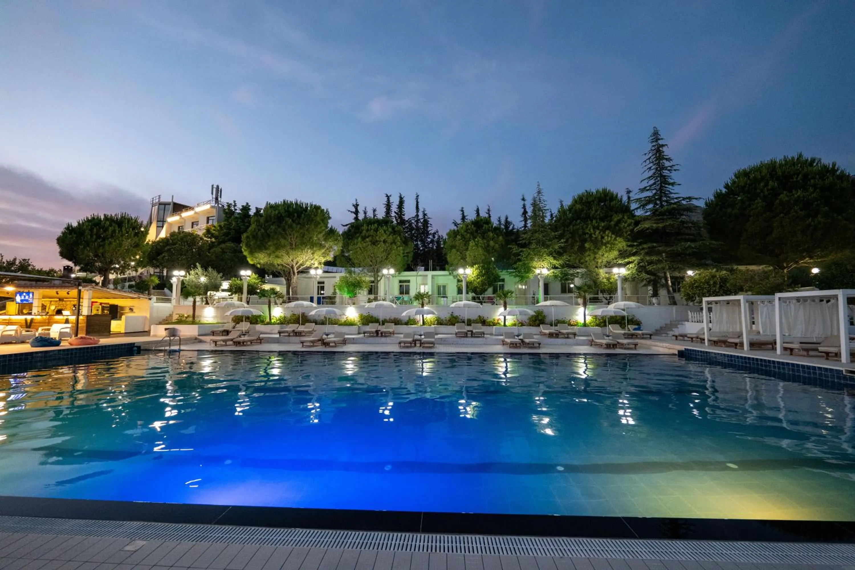 Night in Edva Resort