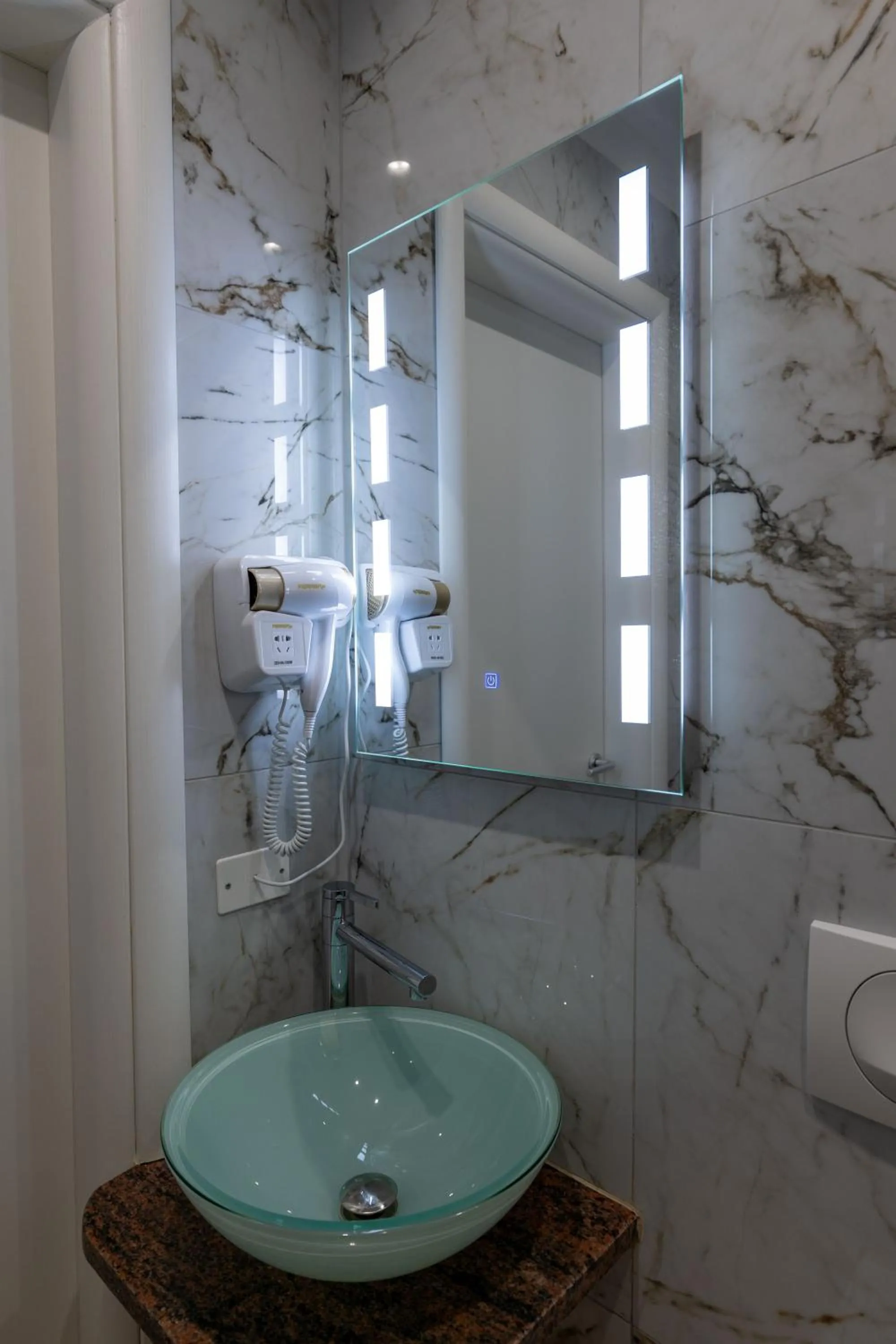 Shower in Edva Resort