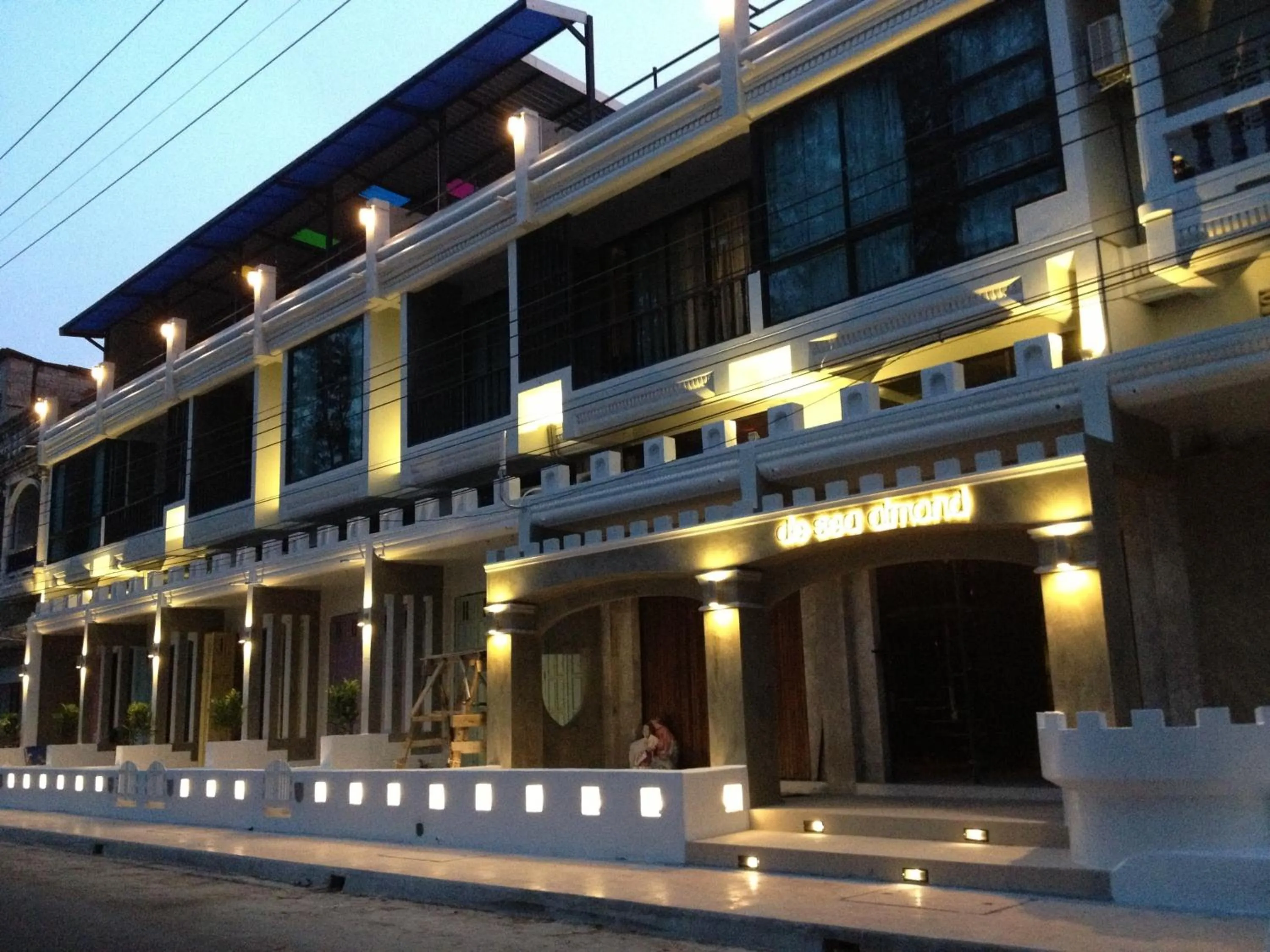 Property building in De Sea Almond