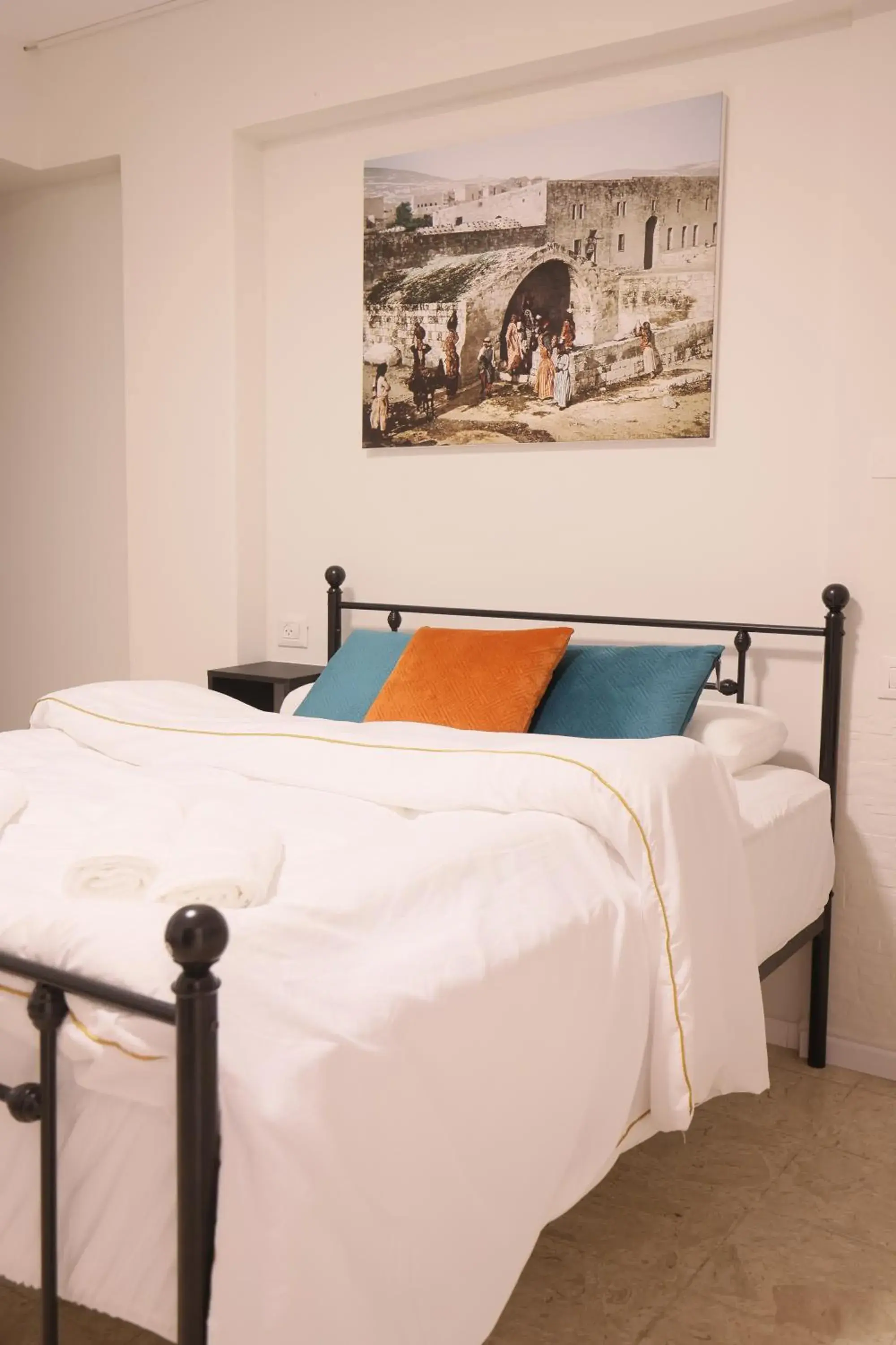 Double Room in Mary's Well Apartments Double Room in Mary's Well Apartments