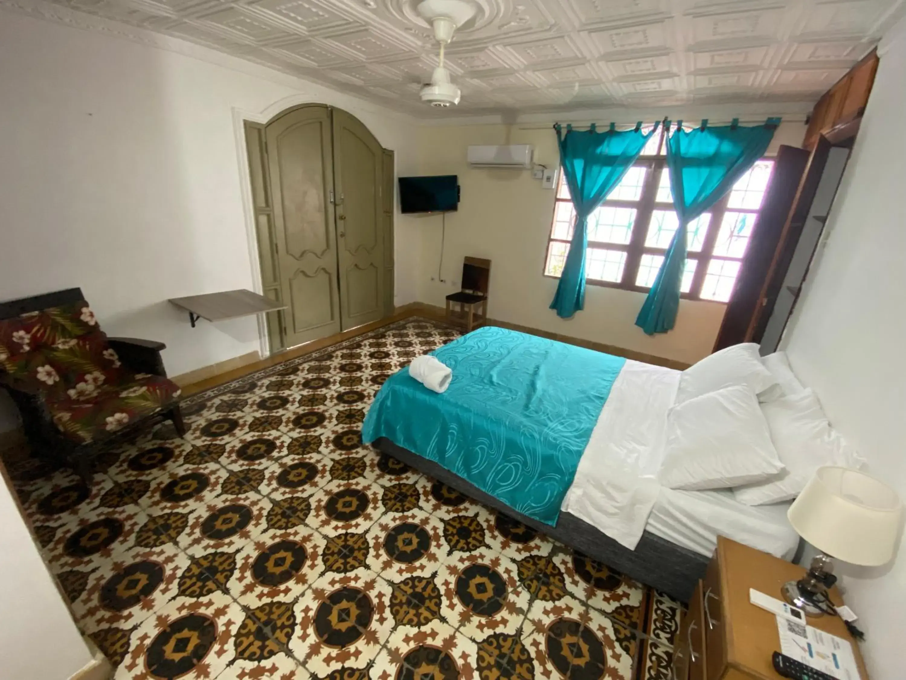 Double Room with Private Bathroom - single occupancy in Casa Bahía Colonial - Cartagena Double Room with Private Bathroom - single occupancy in Casa Bahía Colonial - Cartagena