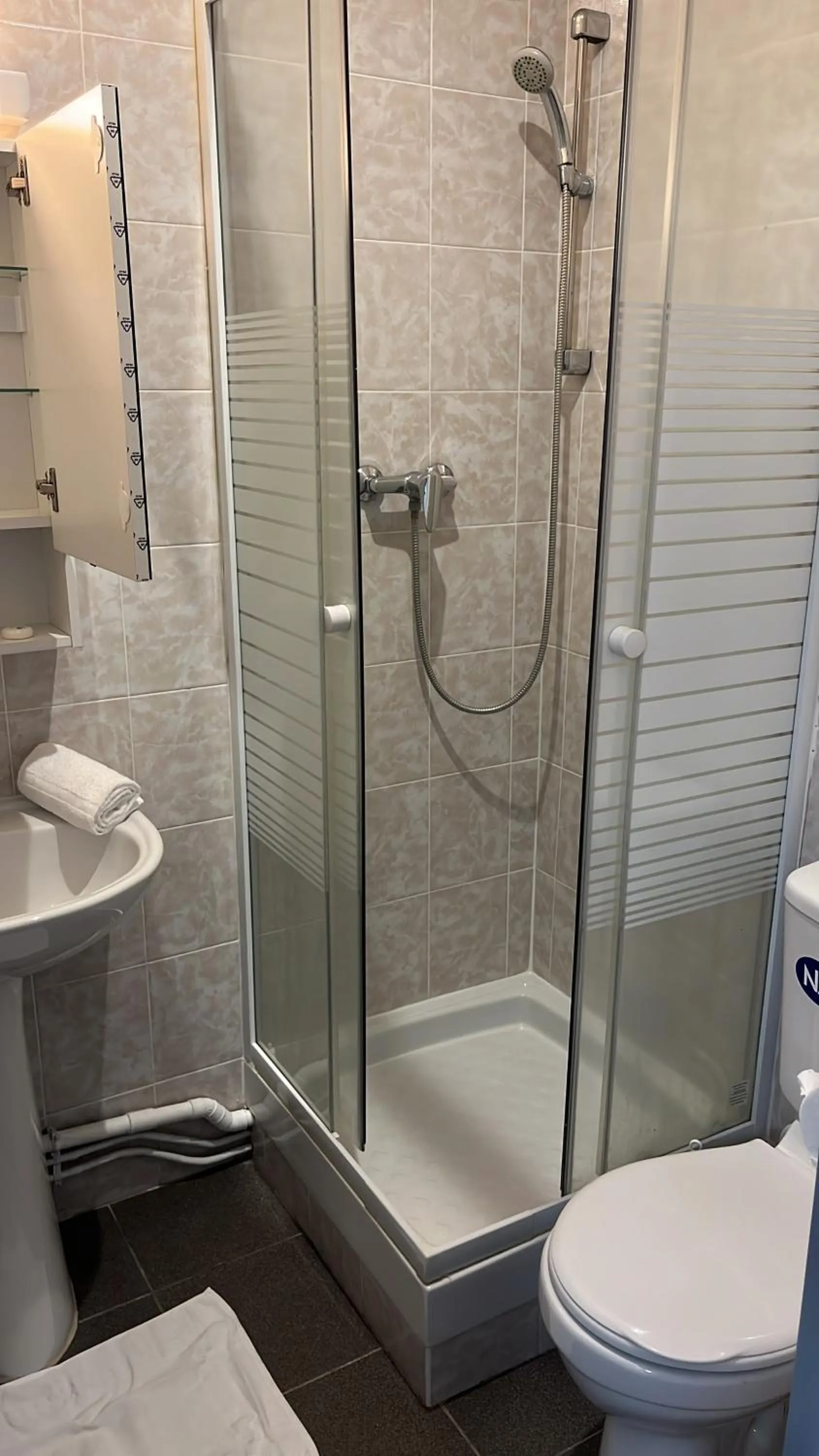 Bathroom in L’ESPERANCE