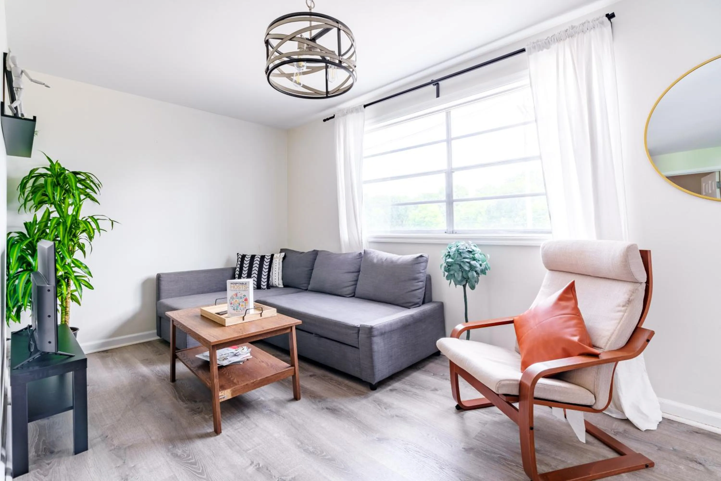 Living room in Jungle House Modern Lofts - Arena District & Short North