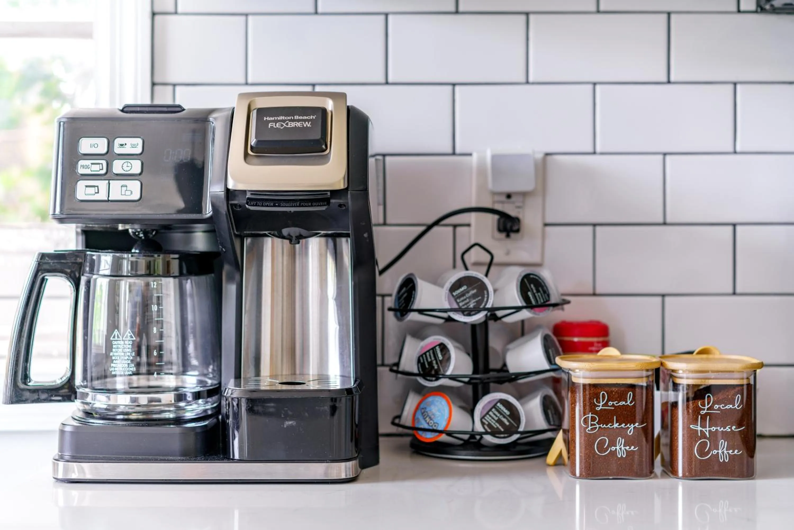 Coffee/tea facilities in Jungle House Modern Lofts - Arena District & Short North